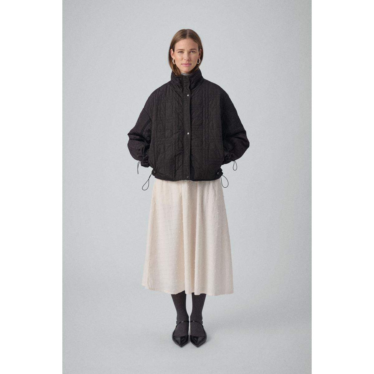 product/s/o/soaked-in-luxury_30408478-111001_9.jpg