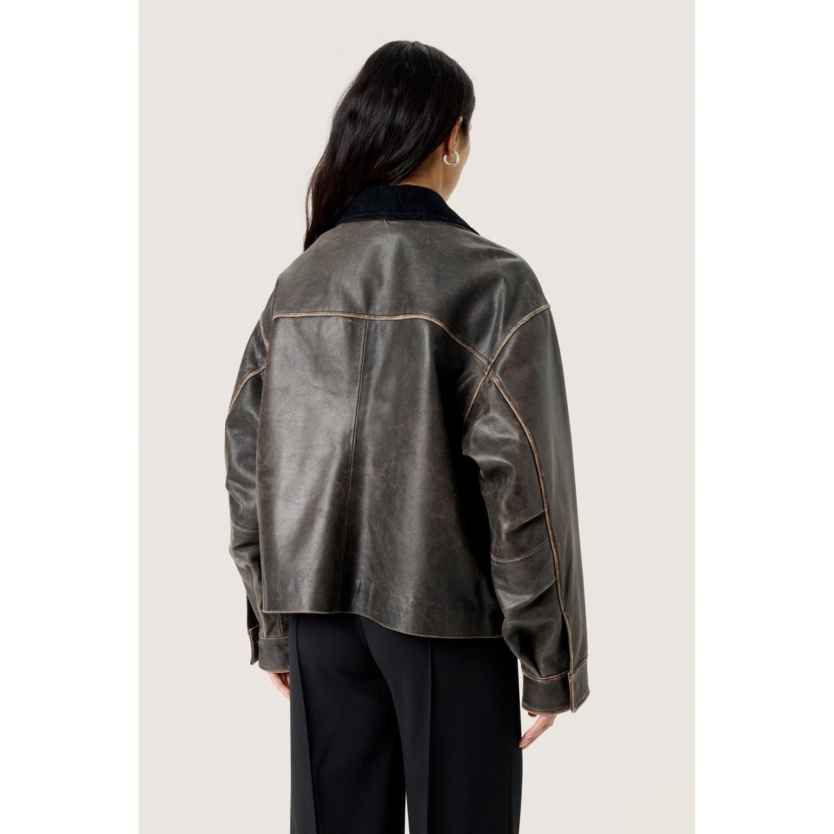 product/s/o/soaked-in-luxury_30408691-191109_7.jpg