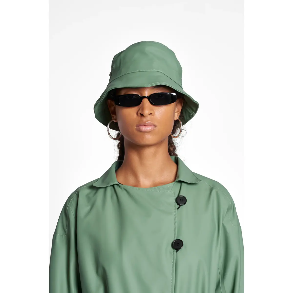 product/s/t/stutterheim_3275-8036_1.jpg