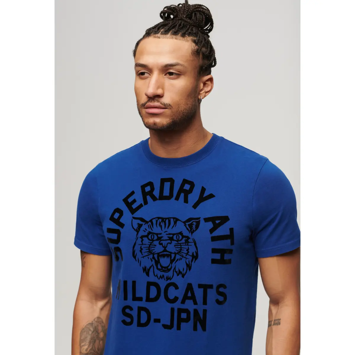product/s/u/superdry_m1011899a-3h1_0.jpg