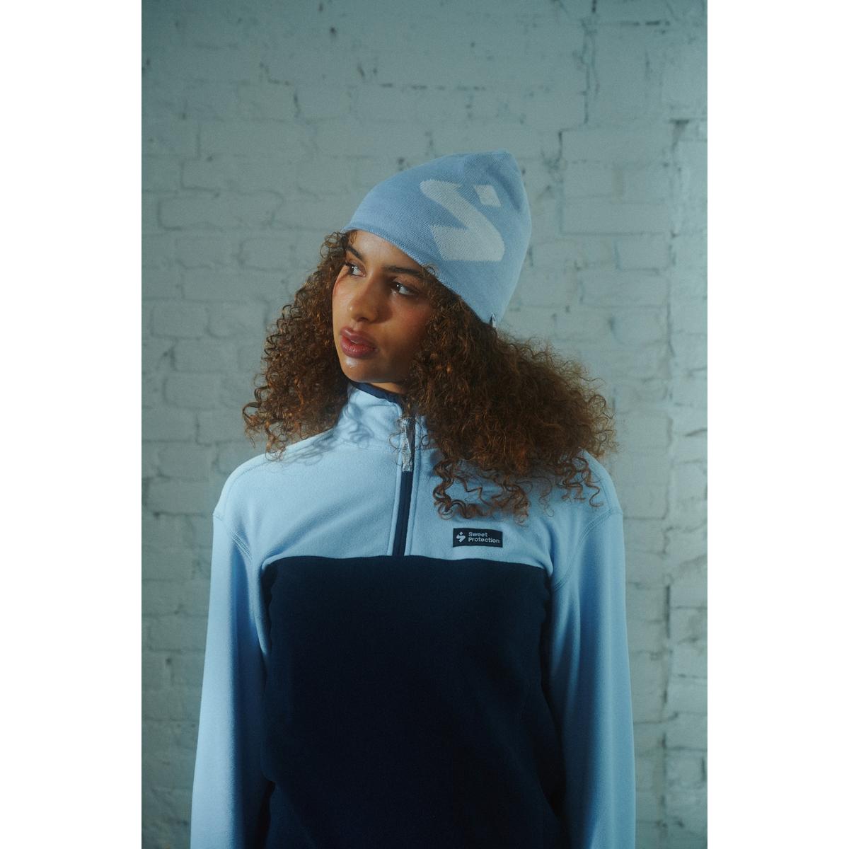 product/s/w/sweet-protection-820550-88350-borrowed-blue-2.jpg