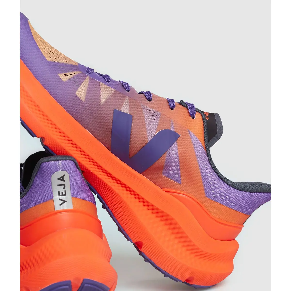 product/v/e/veja_ce2820594a_grad-purple-oran_3.jpg