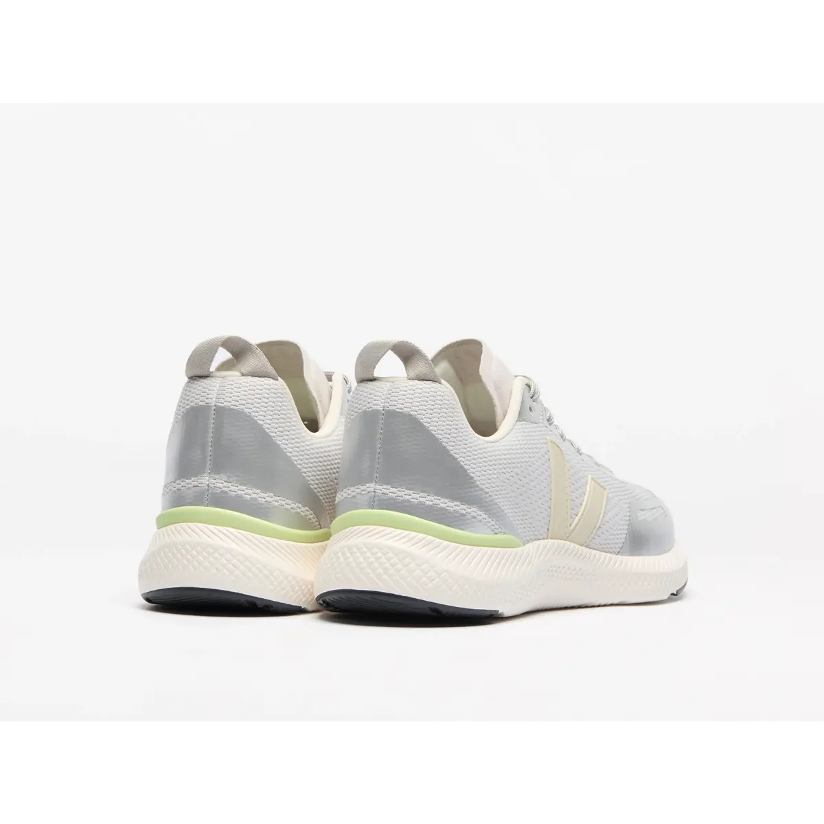 product/v/e/veja_ip1403786_li-grey-pier-silver_3.jpg