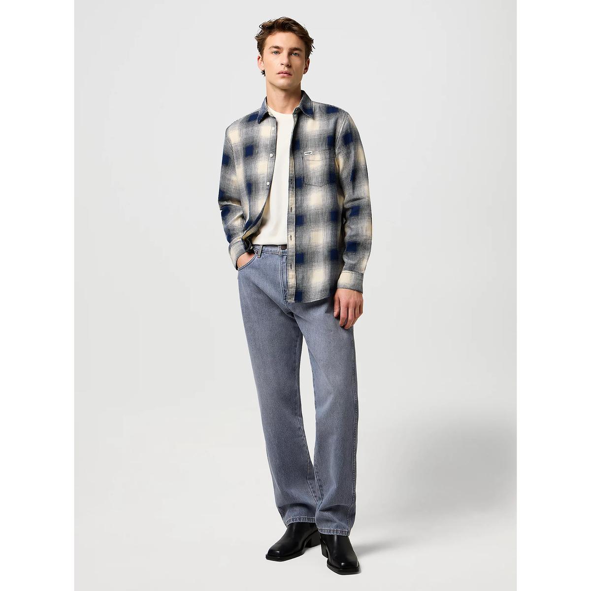 product/w/r/wrangler-112370943-light-ice-16.jpg