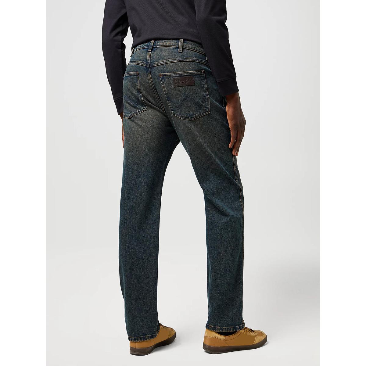 product/w/r/wrangler-112370956-black-4.jpg
