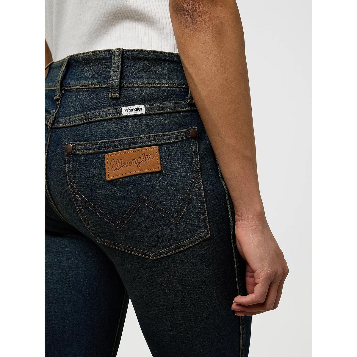 product/w/r/wrangler-112371208-black-8.jpg