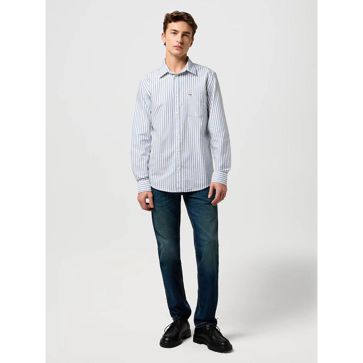 product/w/r/wrangler-112372981-blue-oxford-6.jpg
