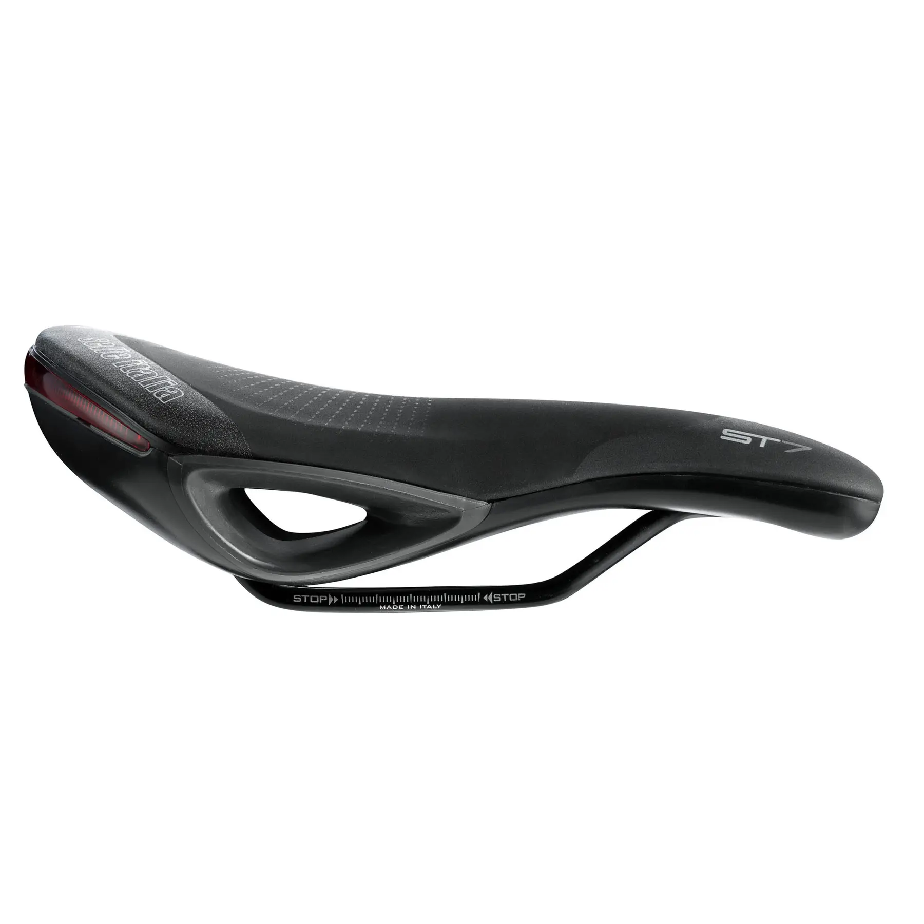 Velo Store - UK Saddle Selle Italia ST7 vision Superflow L3 | Extra 10% off with Subscription, Postage £16.79 to UK Fedex.