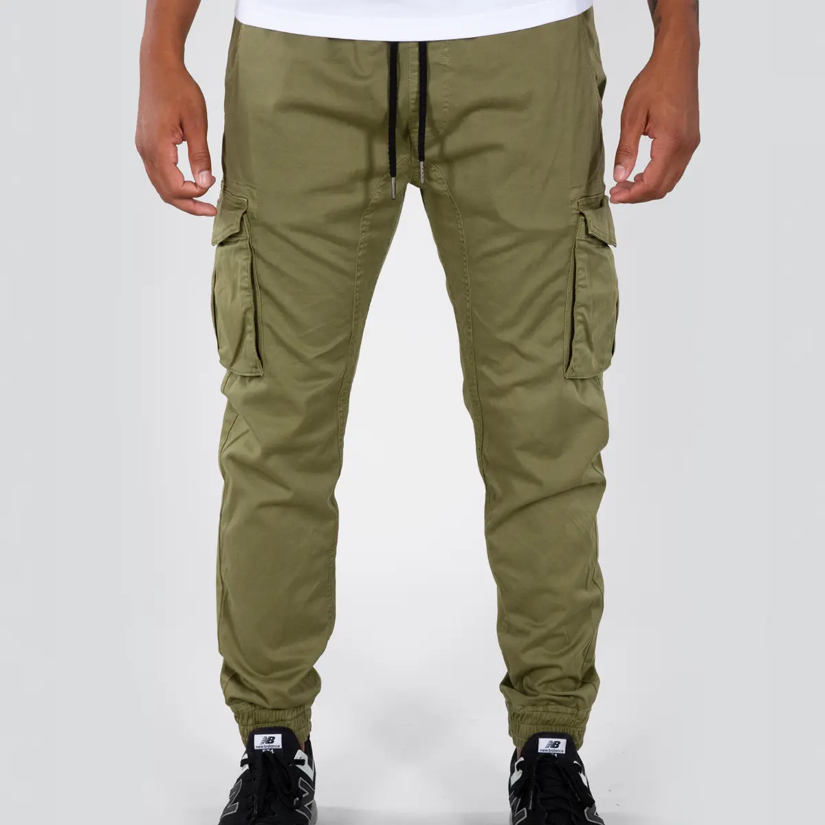 4059146408603 - Tapered Fit Cargohose mit elastischen Abschlüssen