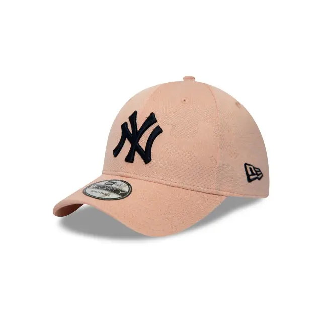 0193648216244 - Kappe New Era Yankees Engineered Plus 9forty