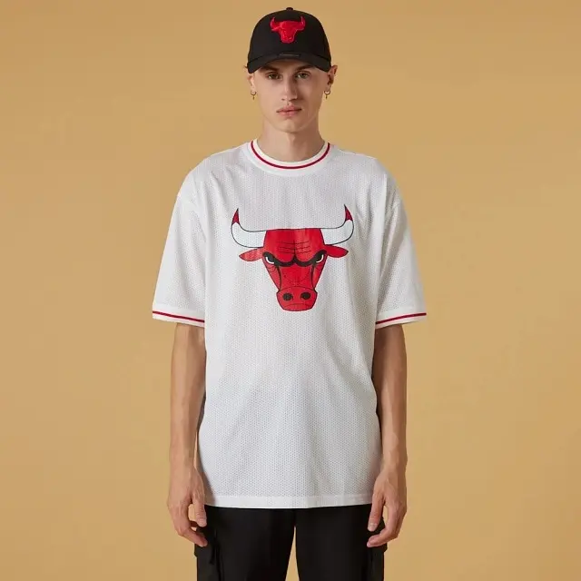 0196313102347 - New Era - NBA Chicago Bulls Team Logo Oversized Tee T-Shirt weiß in M