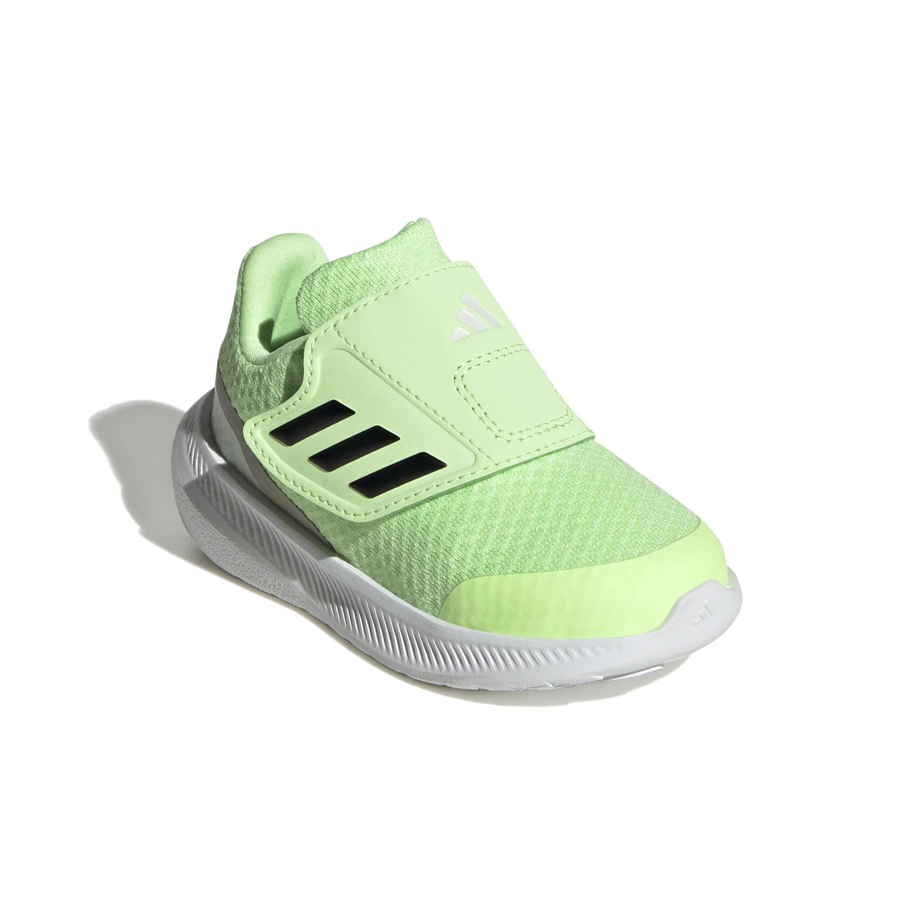 product/2/0/2025_08_adidas_ie5903_6_footwear_photography_front_lateral_top_view_white.jpg