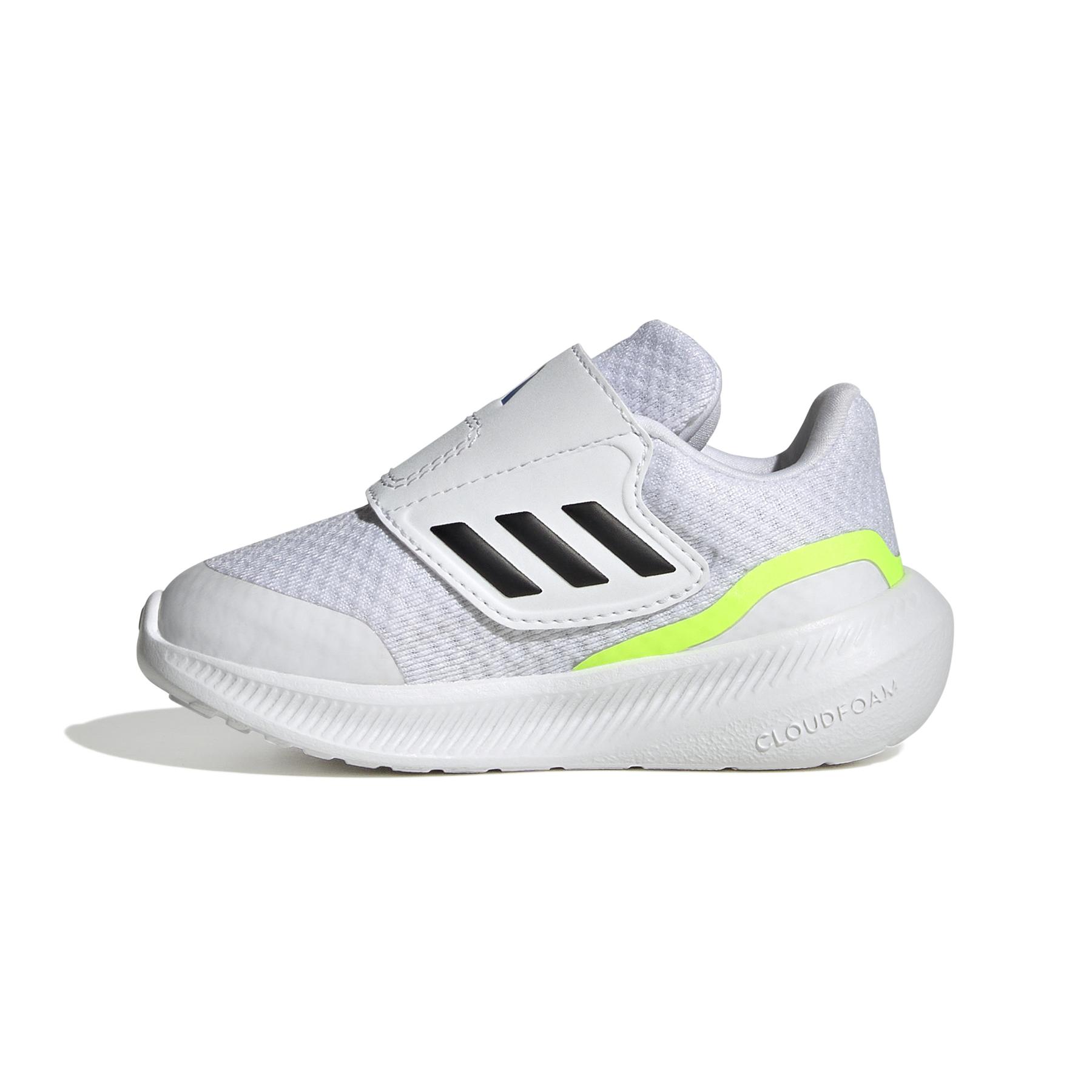 product/2/0/2025_09_adidas_ig7276_5_footwear_photography_side_medial_center_view_white.jpg