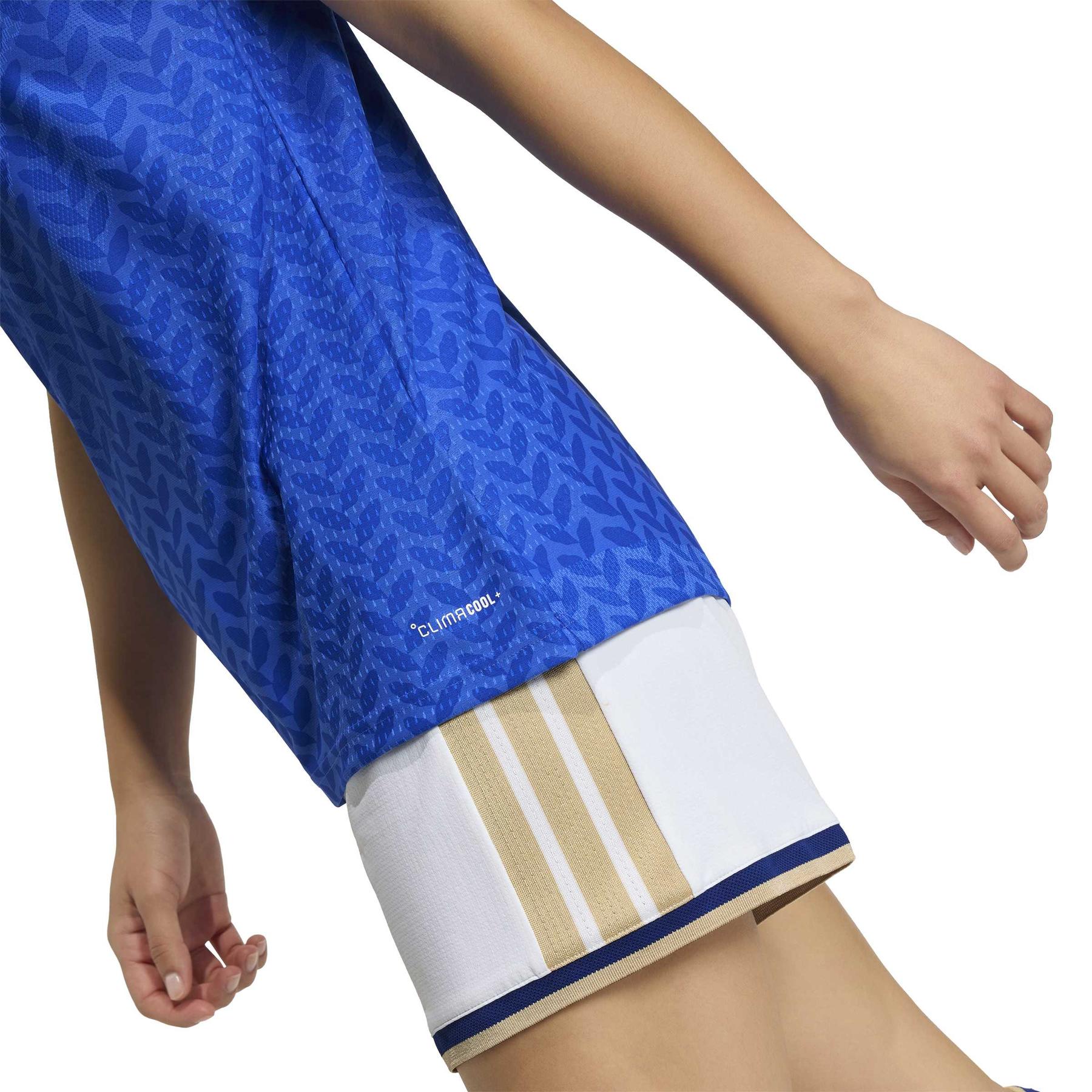 product/2/0/2025_11_12_adidas_jy5643_8_apparel_on_model_detail_view_2_white.jpg