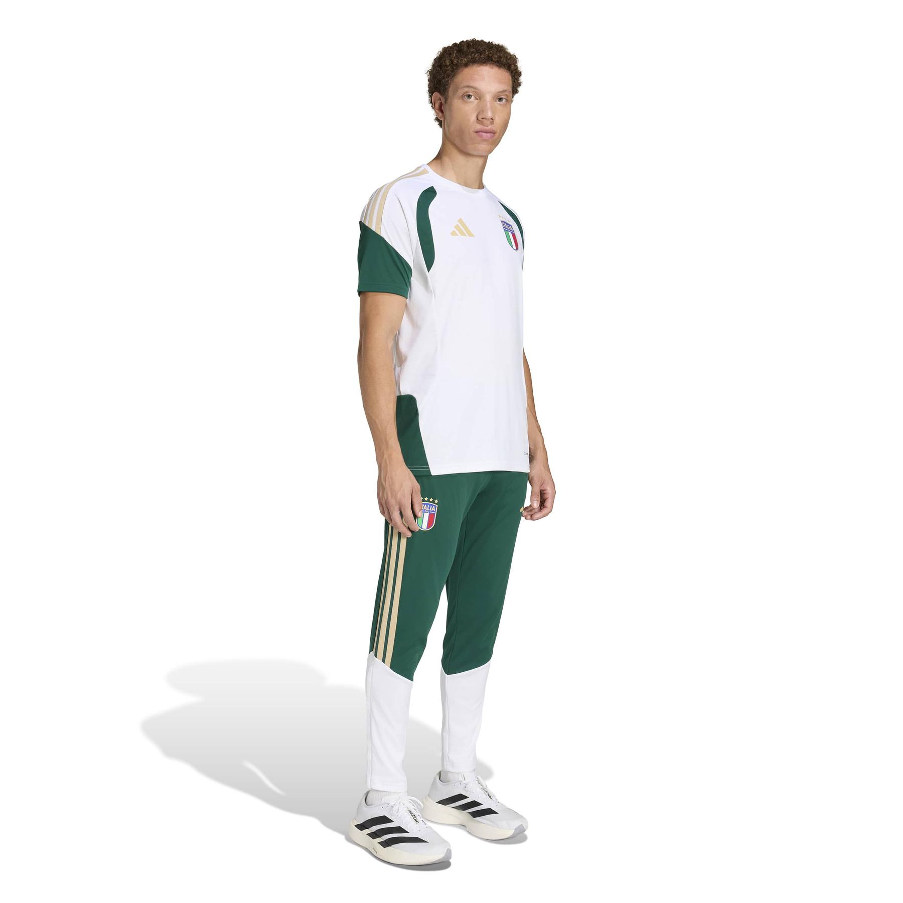 product/2/0/2025_11_12_adidas_jz9377_5_apparel_on_model_standard_outfit_view_white.jpg