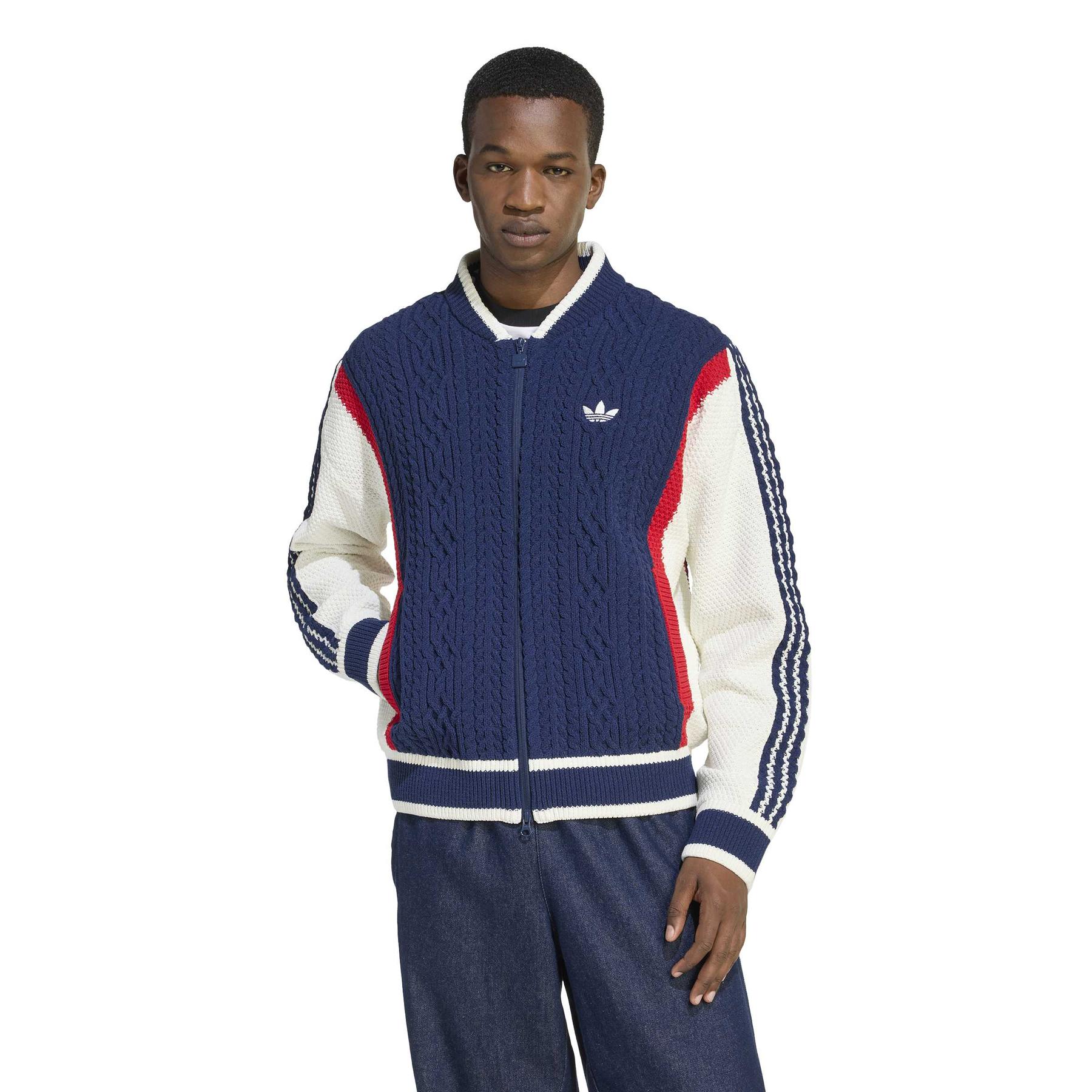 product/2/0/2025_11_adidas_ks5438_2_apparel_on_model_standard_view_white.jpg