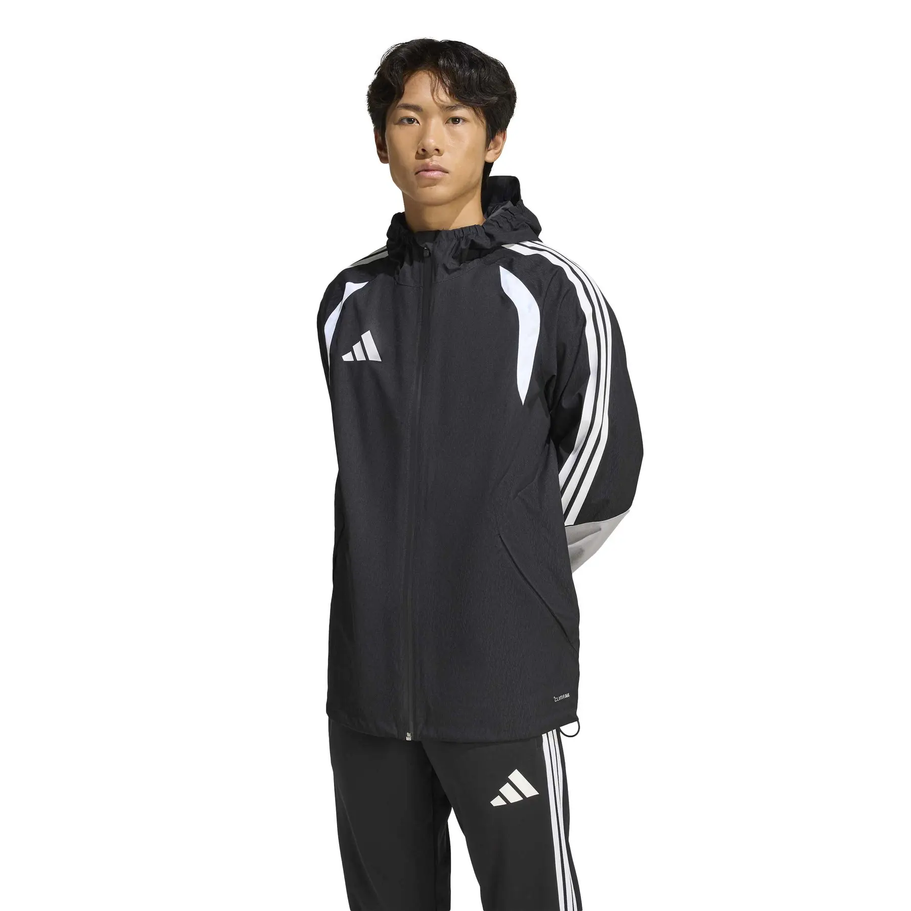  ジップアップジャケット ブラック/ホワイト Waterproof jacket adidas Tiro 26 | Foot-Store