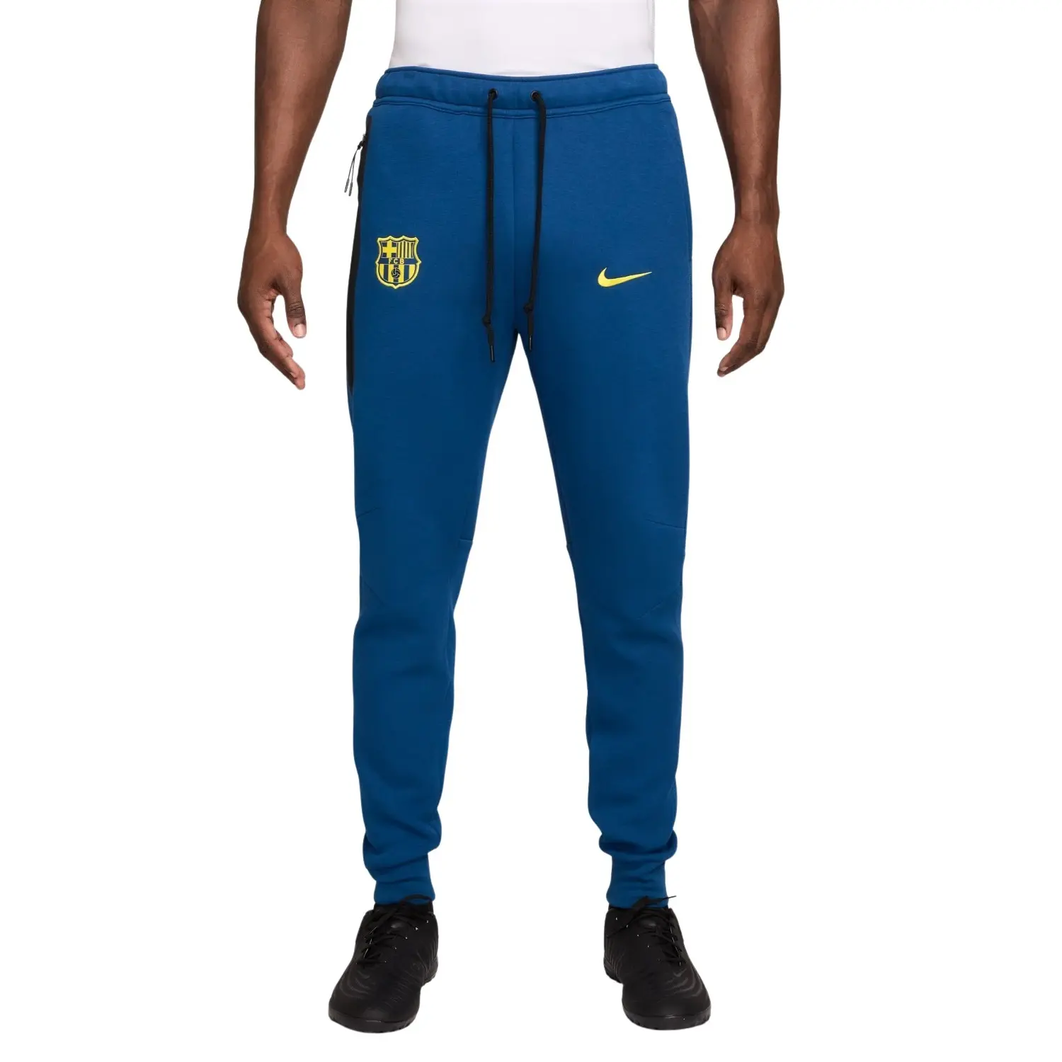 FC Barcelona tracksuit trousers Sportswear 2025/26 | Foot-Store