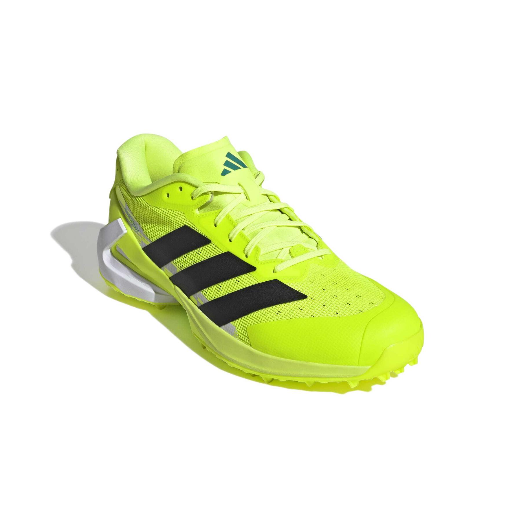product/2/0/2025_adidas_jp7311_6_footwear_photography_front_lateral_top_view_white.jpg