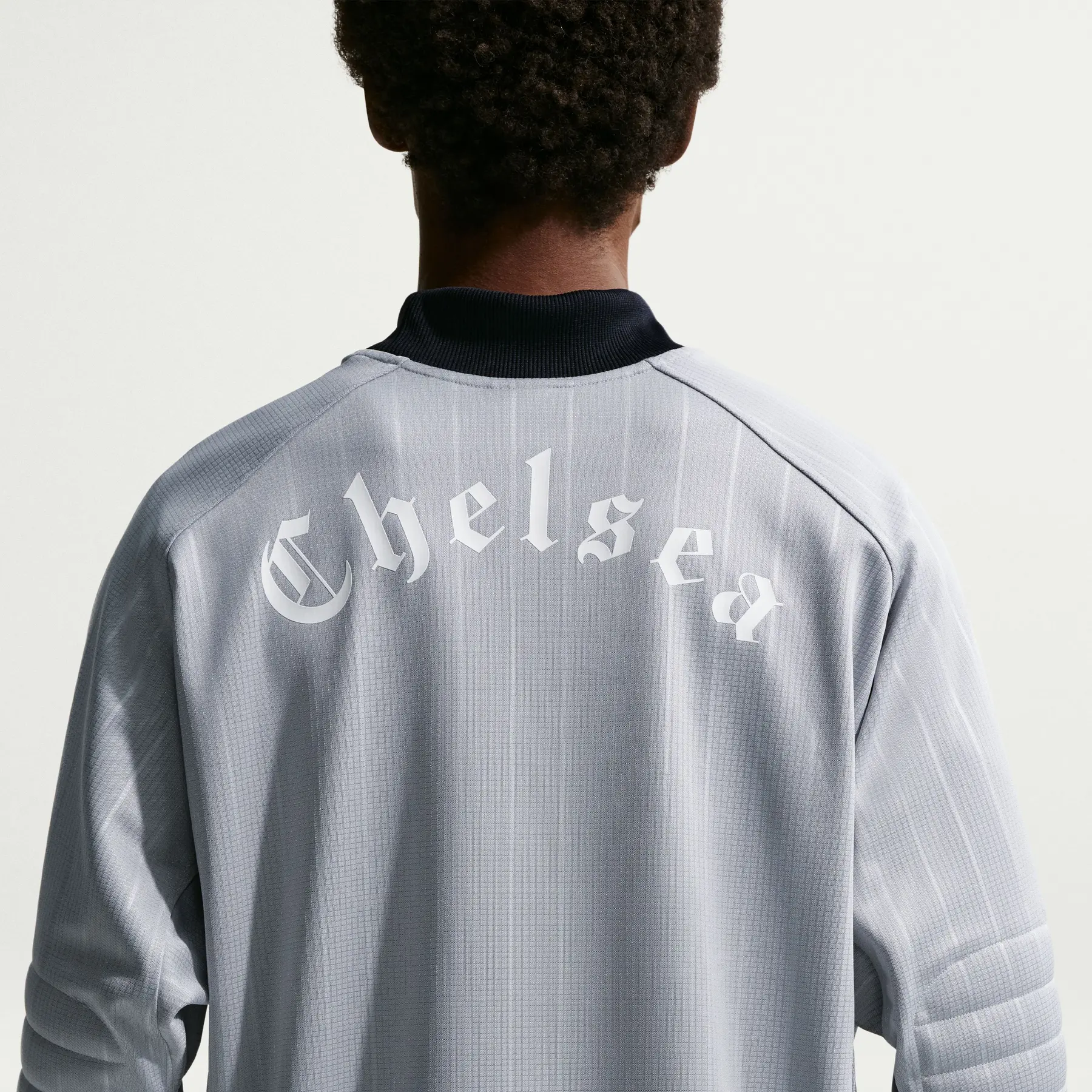 Chelsea long-sleeve goalkeeper shirt 2025/26 | Foot-Store