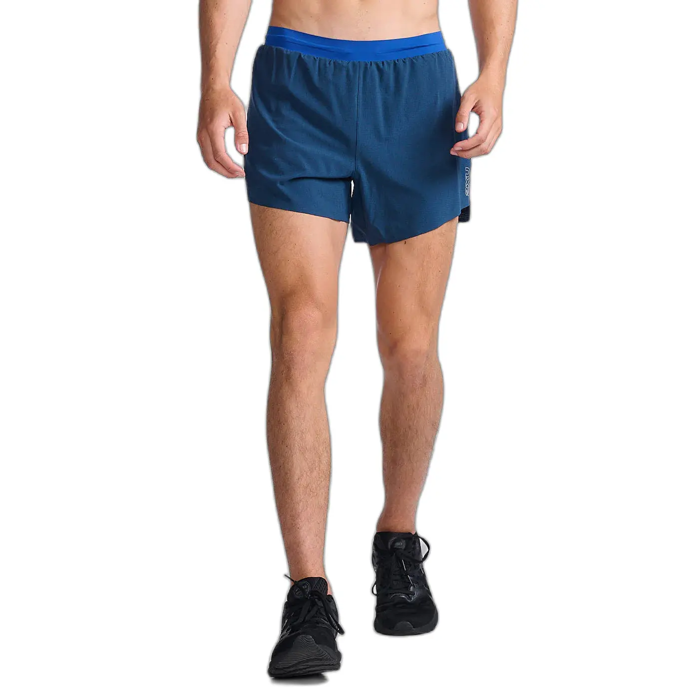 Short 2XU Light Speed Stash 5"