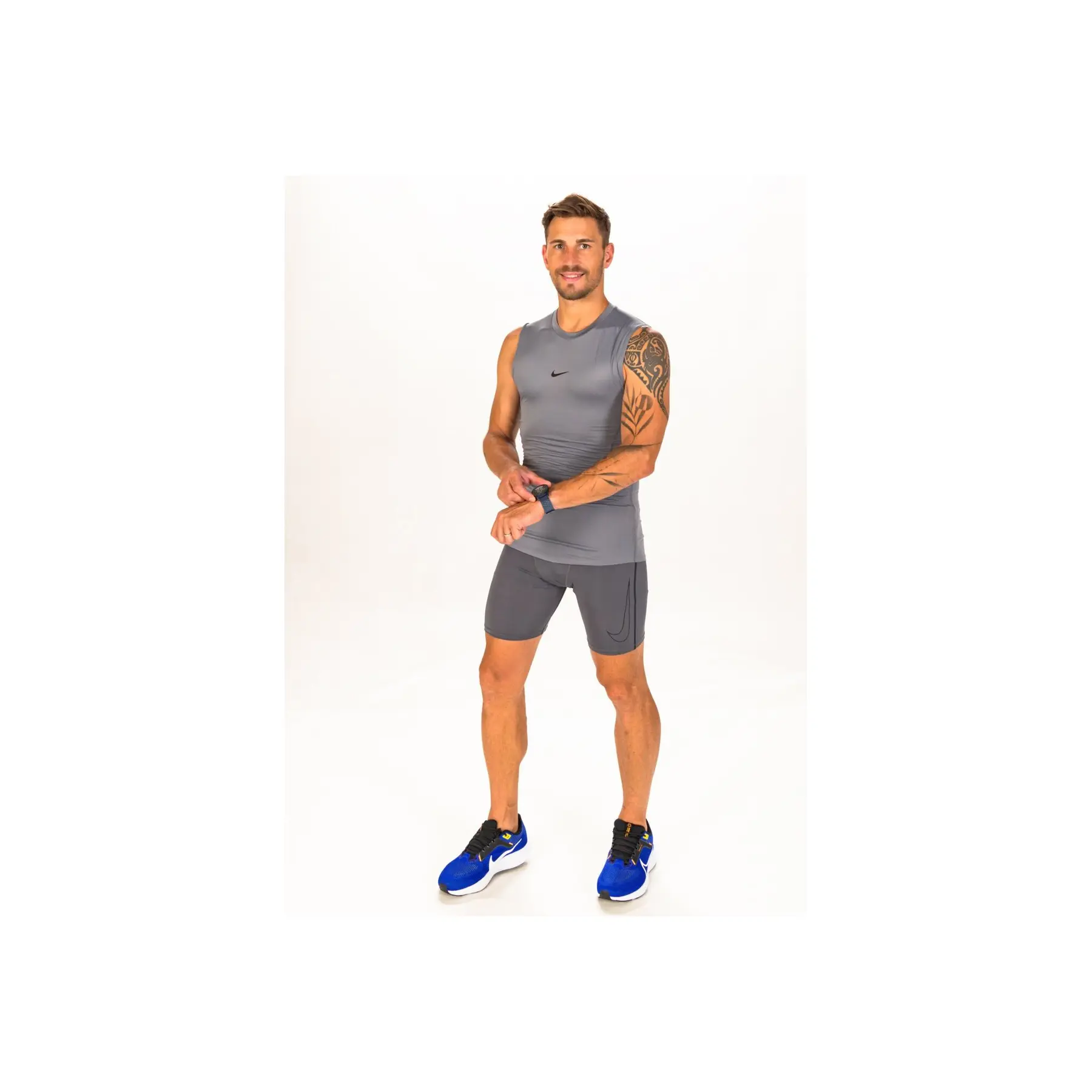 Nike Men's Gris Tank Top Pro Dri-Fit