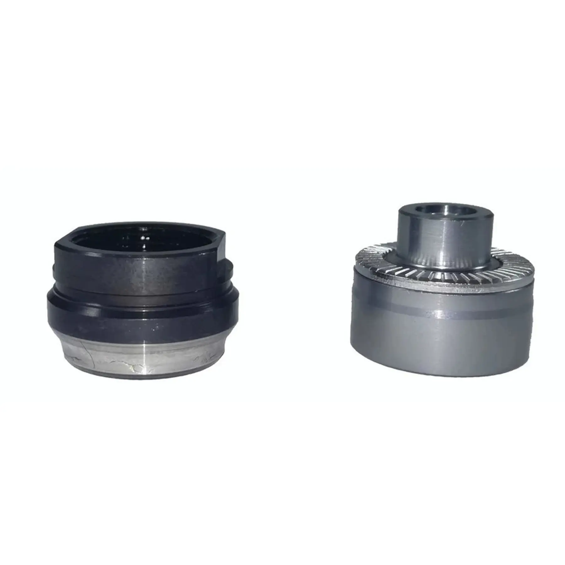 Velo Store - UK Left-hand locknut and cone Shimano WH-RS700-C30-TL-R | Extra 10% off with Subscription, Postage £16.79 to UK Fedex.