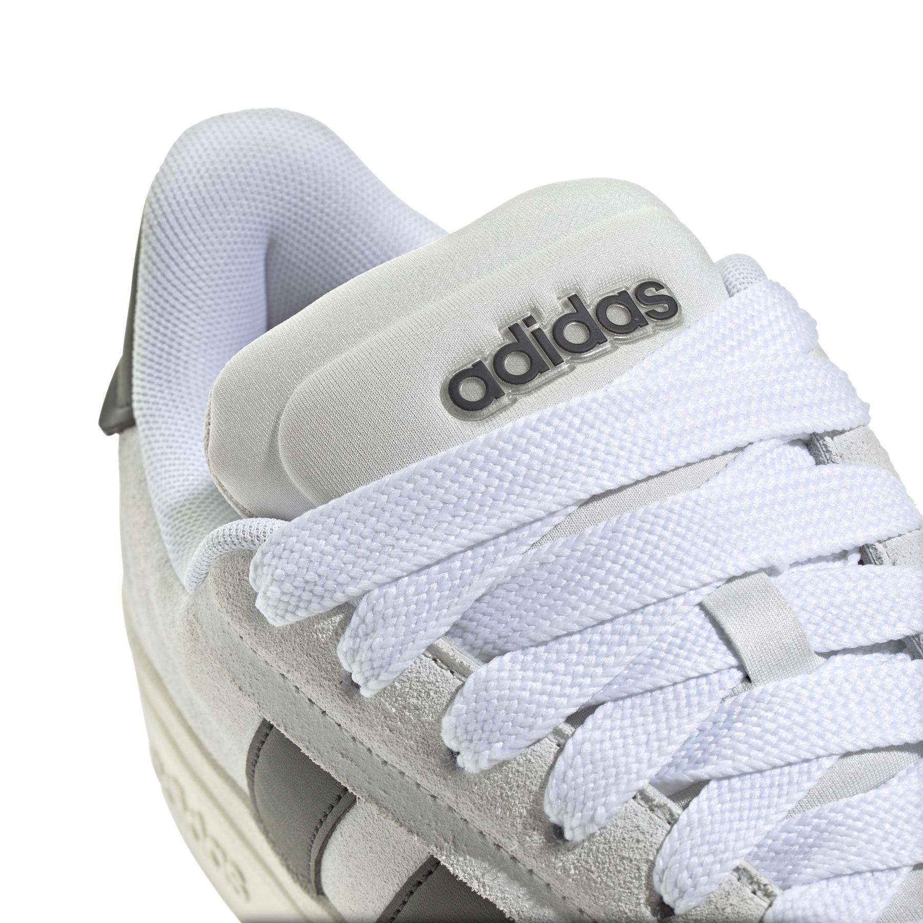 product/a/d/adidas-jp7631-crywht-cblack-owhite-8.jpg