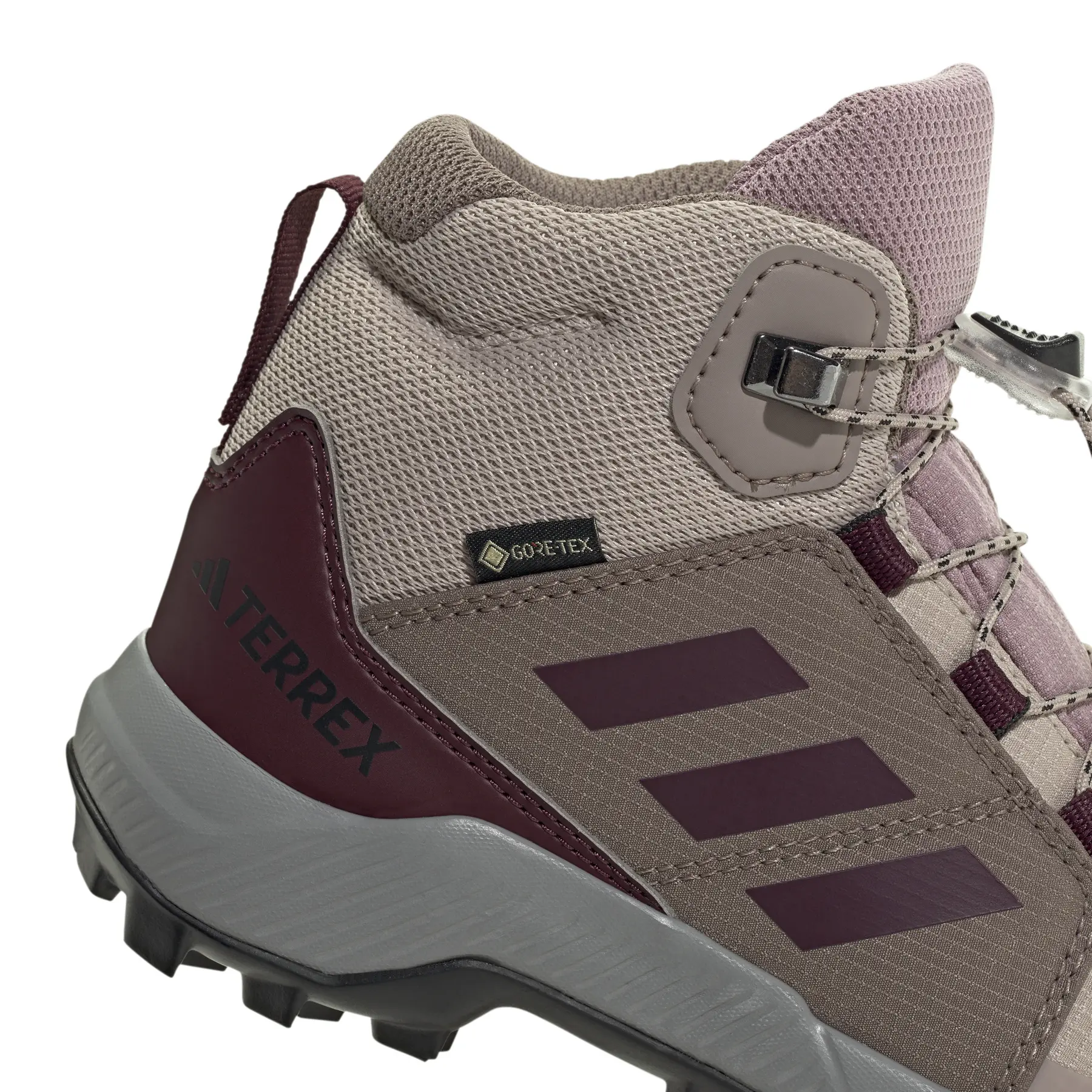 Children's hiking shoes adidas Terrex Gore-Tex | Trek-Expert