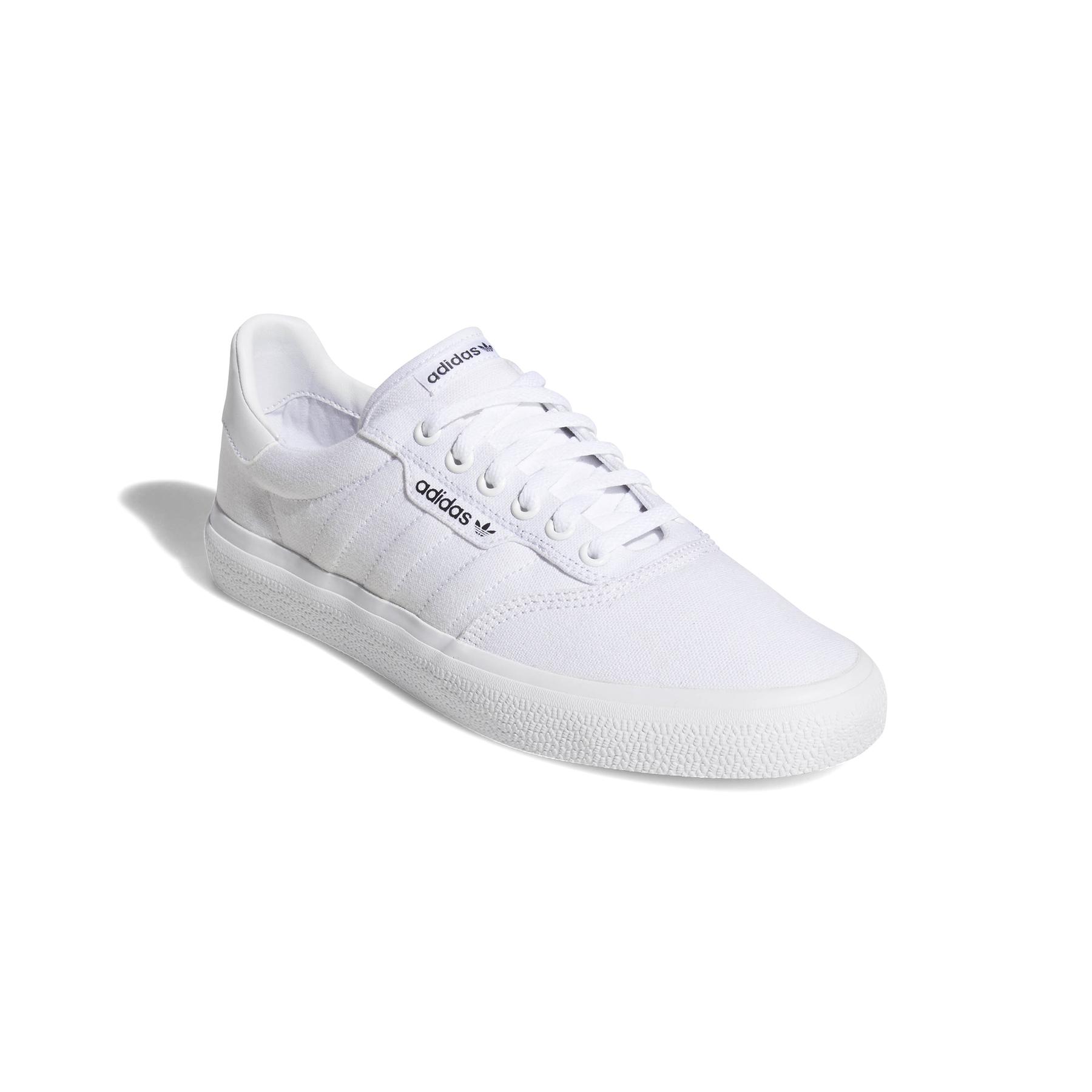product/a/d/adidas-originals_b22705_6_footwear_photography_front_lateral_top_view_white_000.jpg