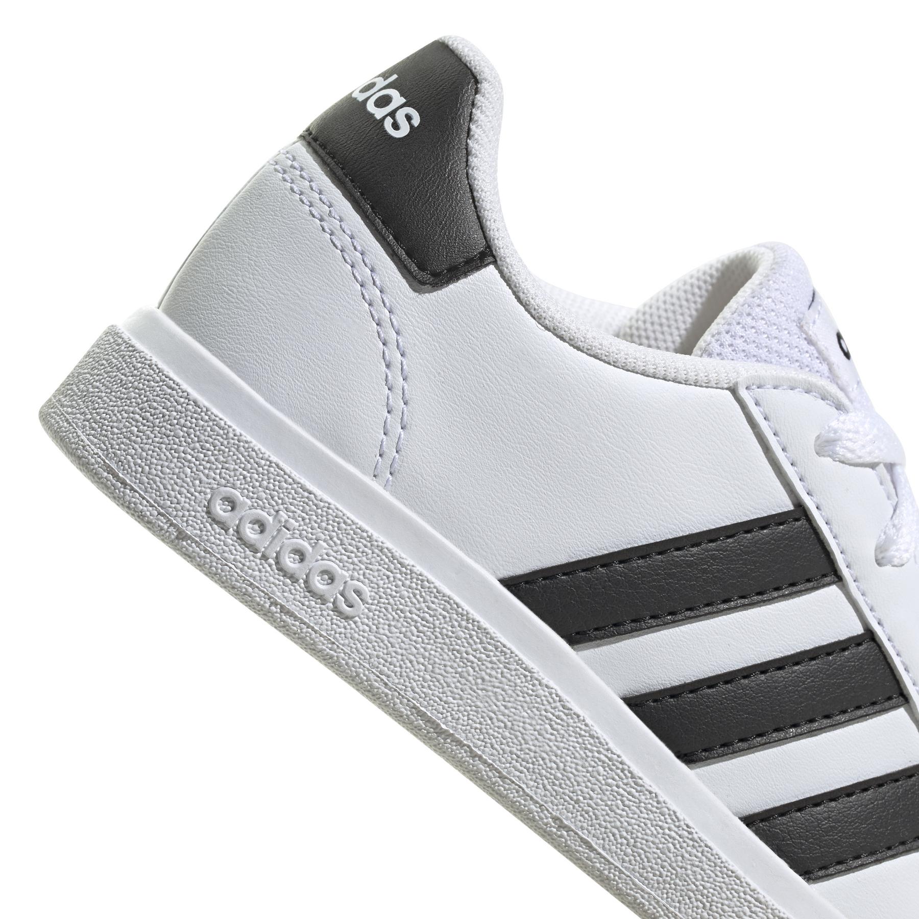 product/a/d/adidas-originals_gw6511_9_footwear_photography_detail_view_2_white_000.jpg