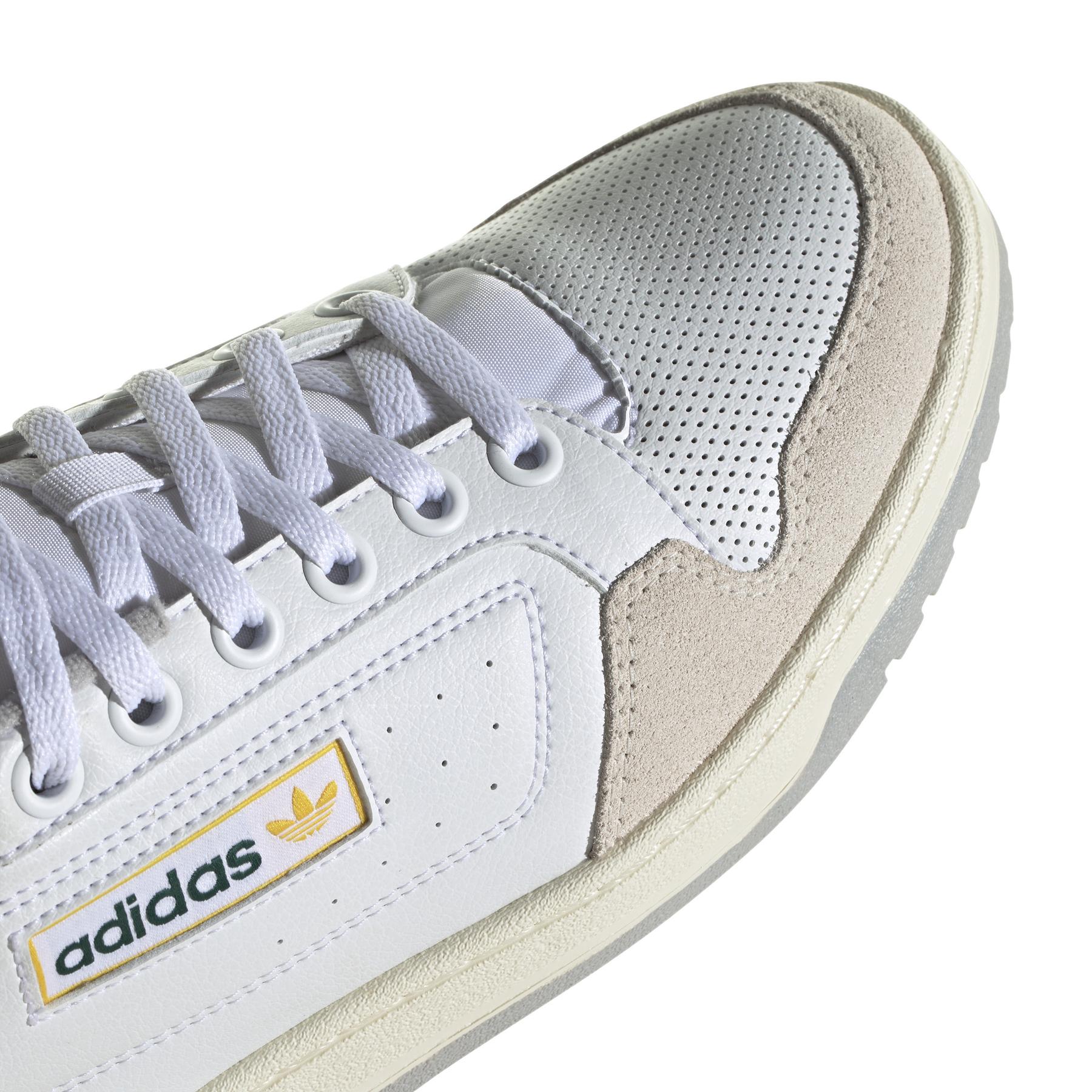 product/a/d/adidas-originals_gx4392_8_footwear_photography_detail_view_1_white_000.jpg