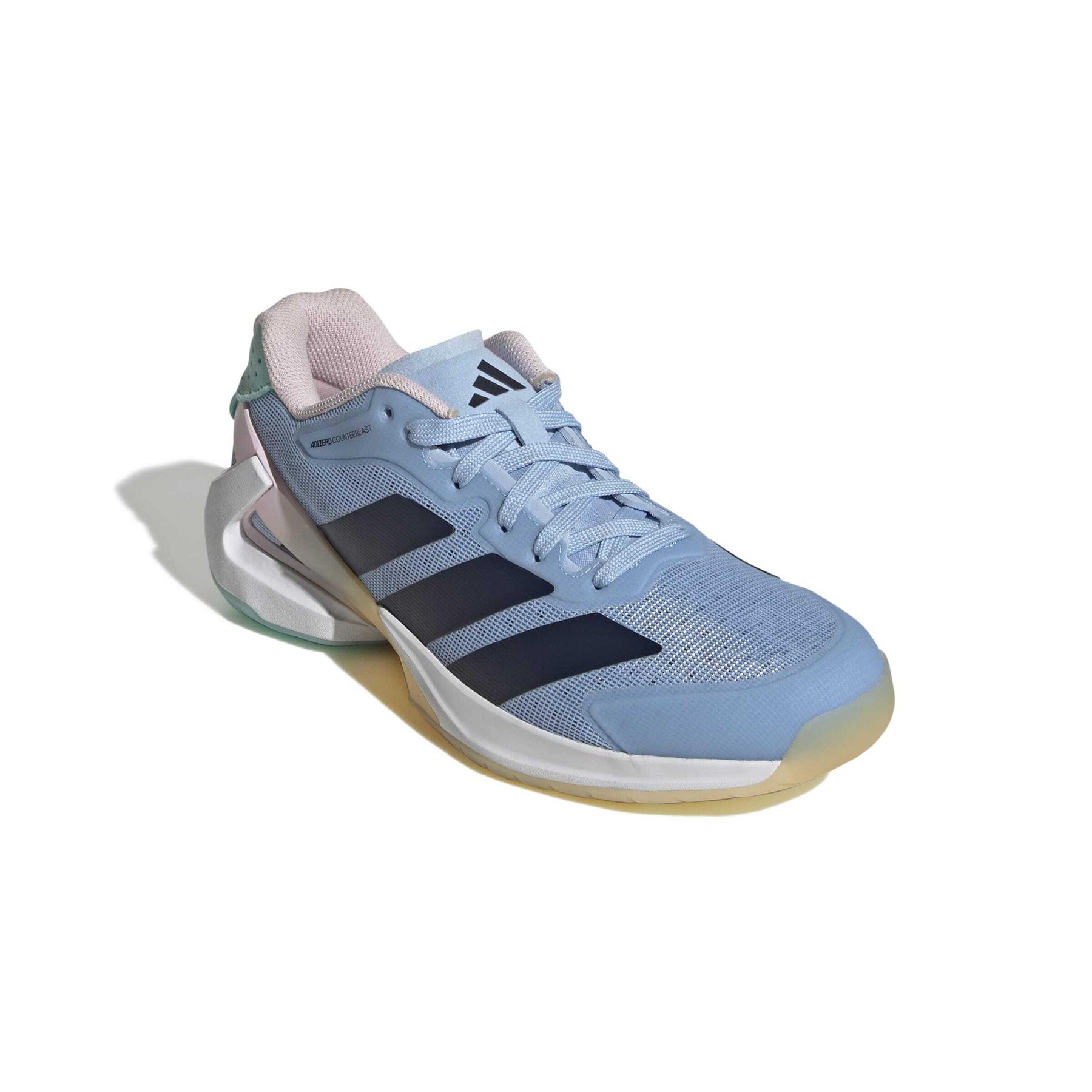 product/a/d/adidas_aic-jp9836_6_footwear_photography_front_lateral_top_view_white.jpg
