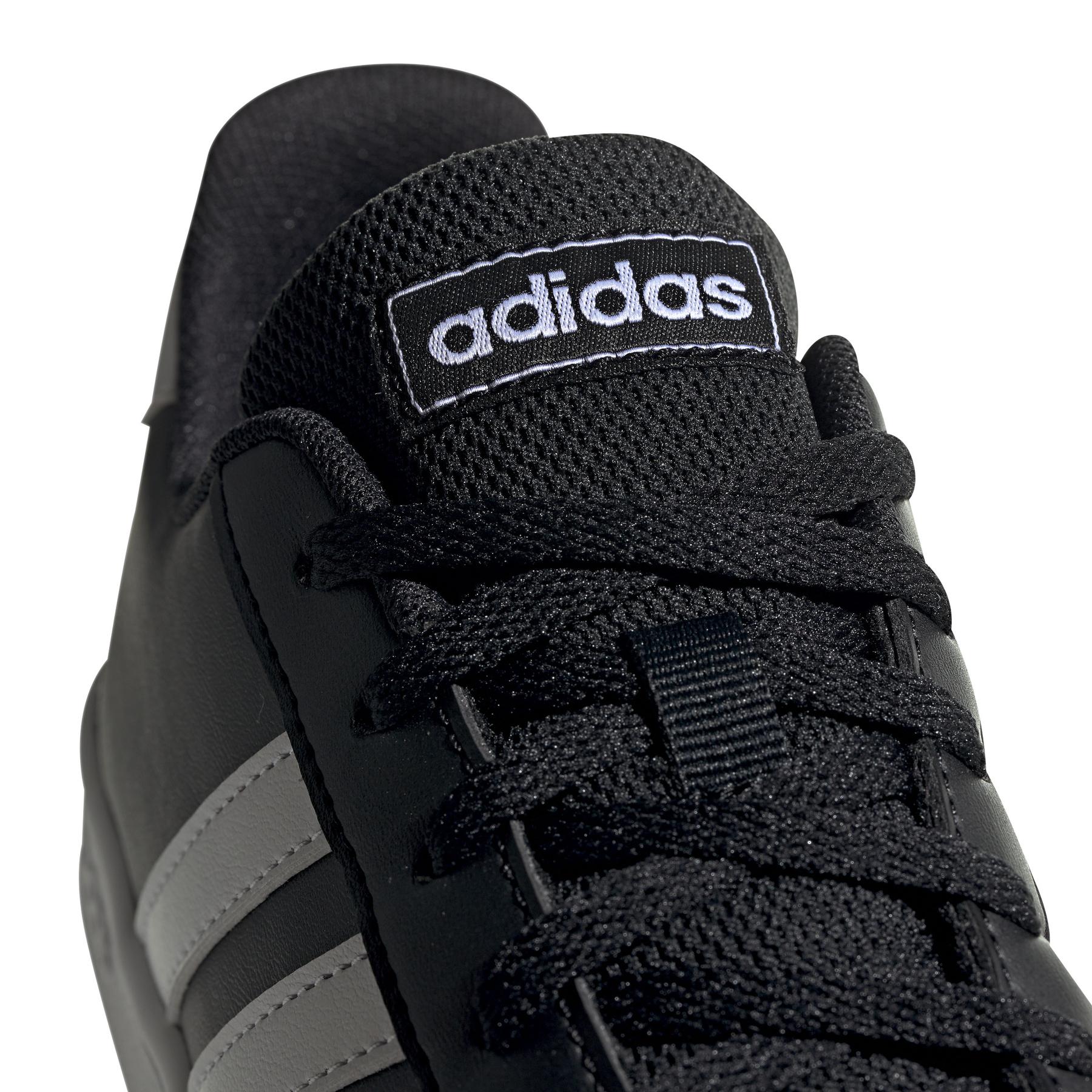 product/a/d/adidas_ef0102_8_footwear_photography_detail_view_1_white_000.jpg