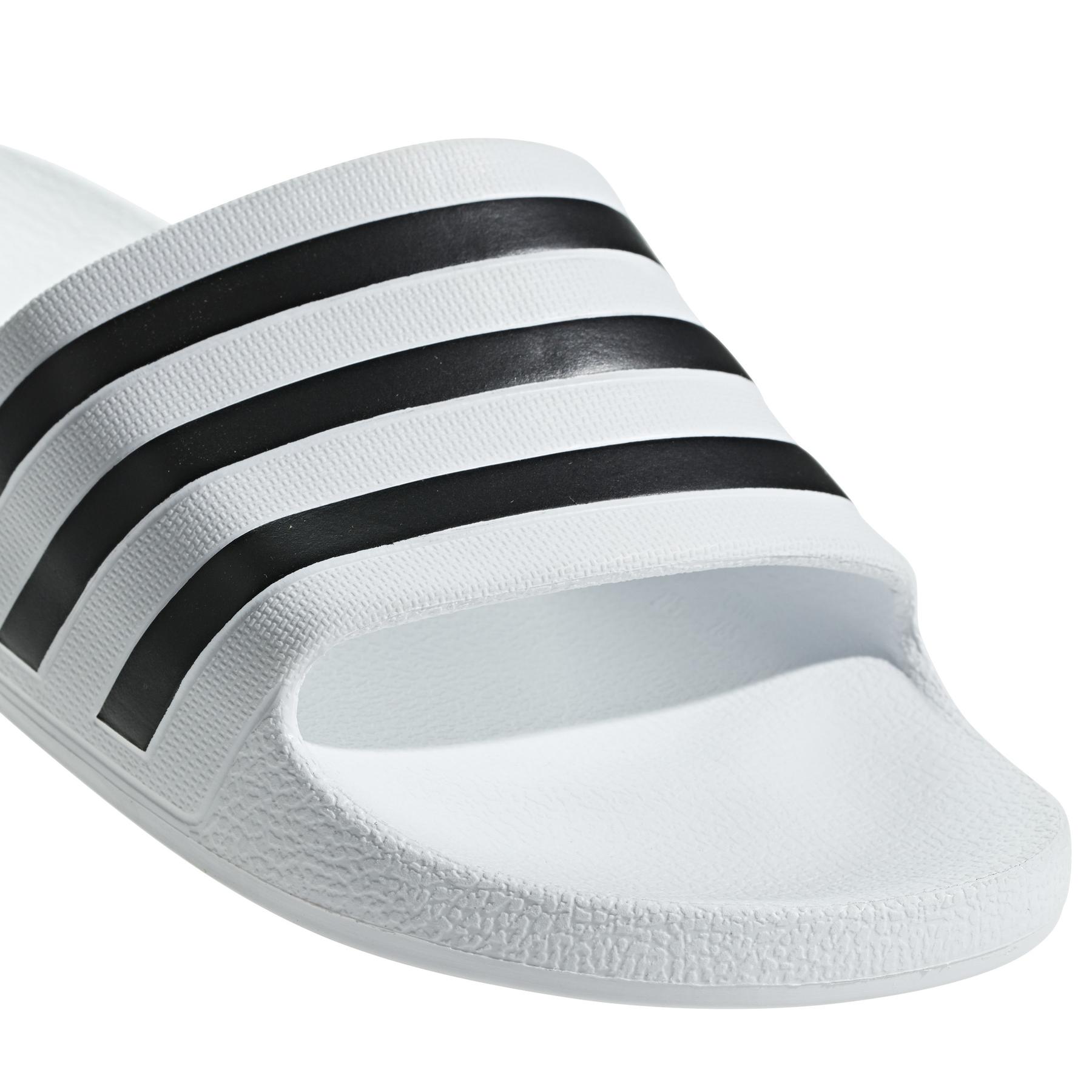 product/a/d/adidas_f35539_8_footwear_photography_detail_view_1_white-nw112824.jpg
