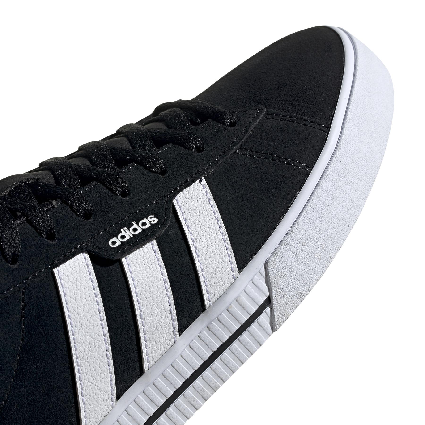 product/a/d/adidas_fw7439_9_footwear_photography_detail_view_2_white_000.jpg