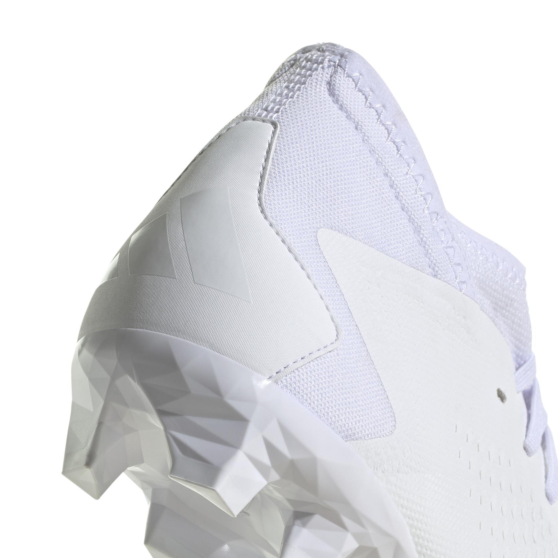 product/a/d/adidas_fz6114_8_footwear_photography_detail_view_2_white_000.jpg