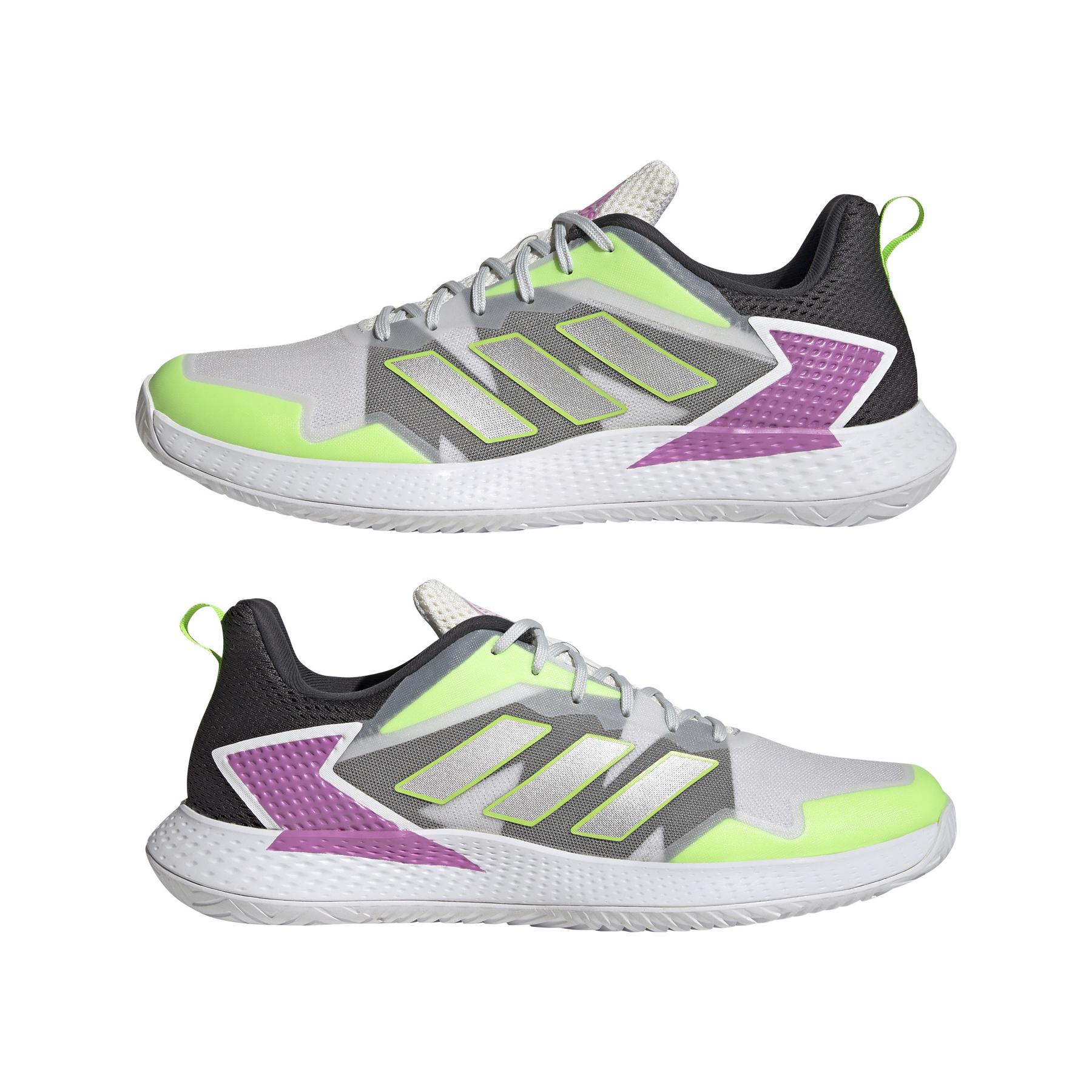 product/a/d/adidas_gv9519_10_footwear_photography_mirrored_pair_view_white_000.jpg