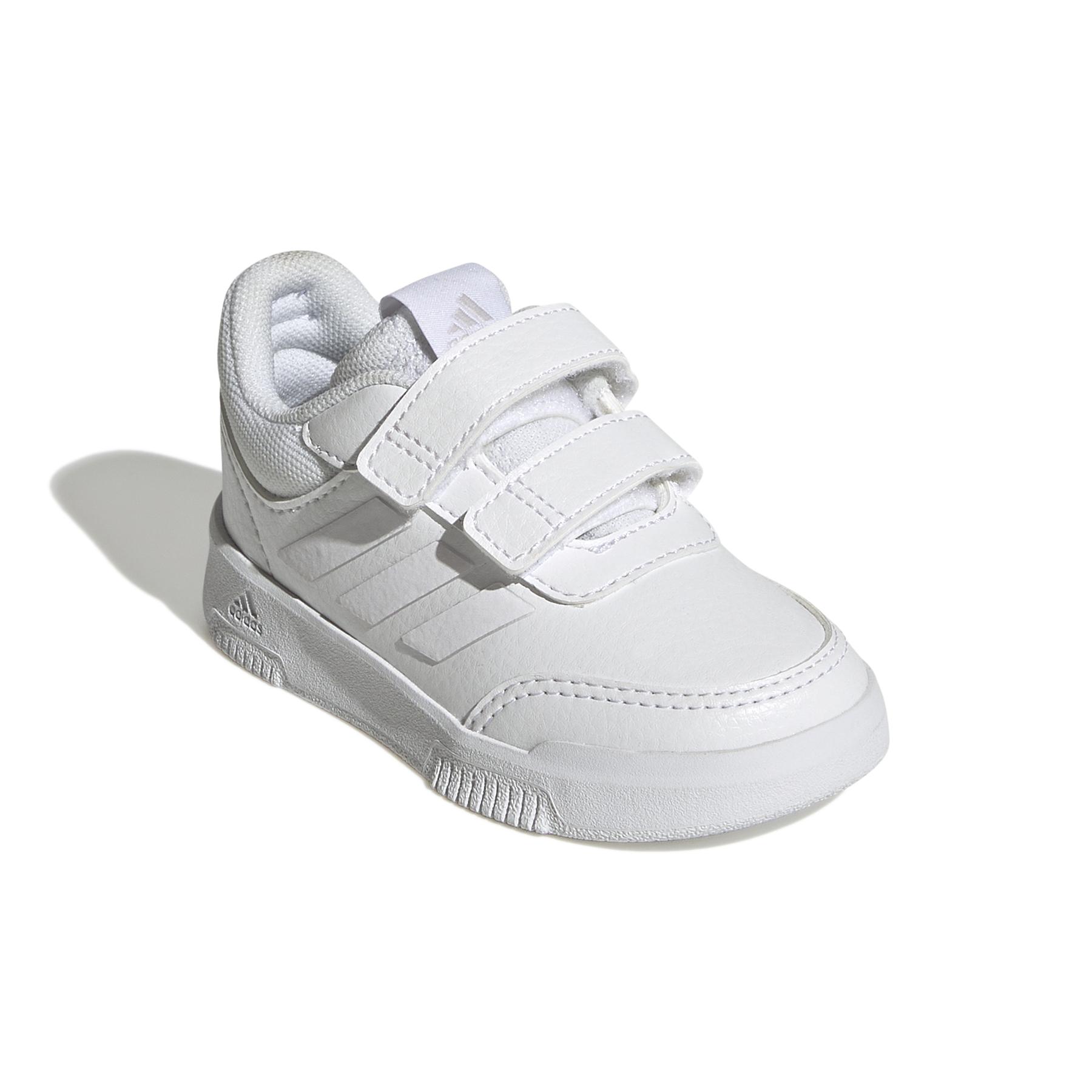 product/a/d/adidas_gw1990_6_footwear_photography_front_lateral_top_view_white_000.jpg