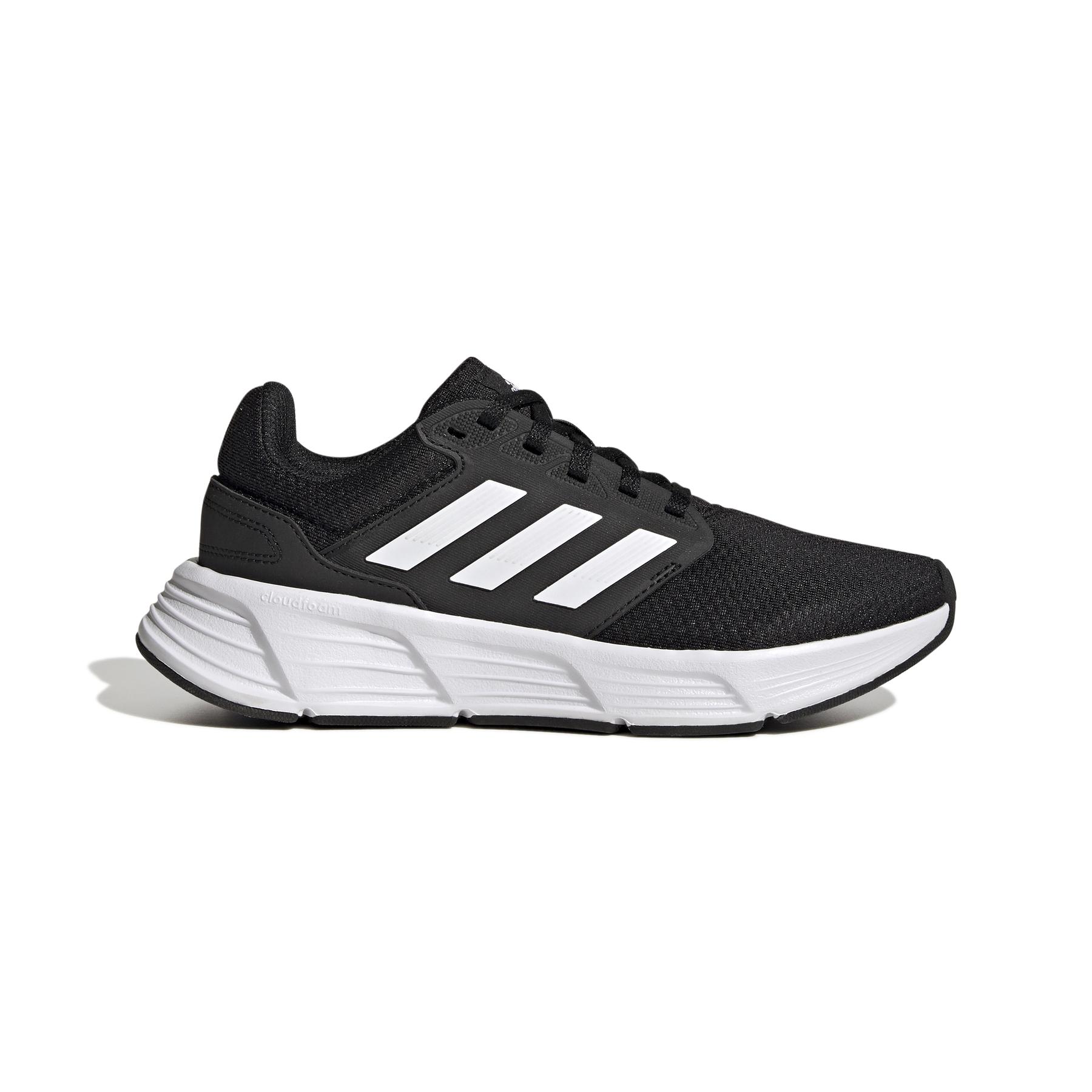 product/a/d/adidas_gw3847_1_footwear_photography_side_lateral_center_view_white_000.jpg