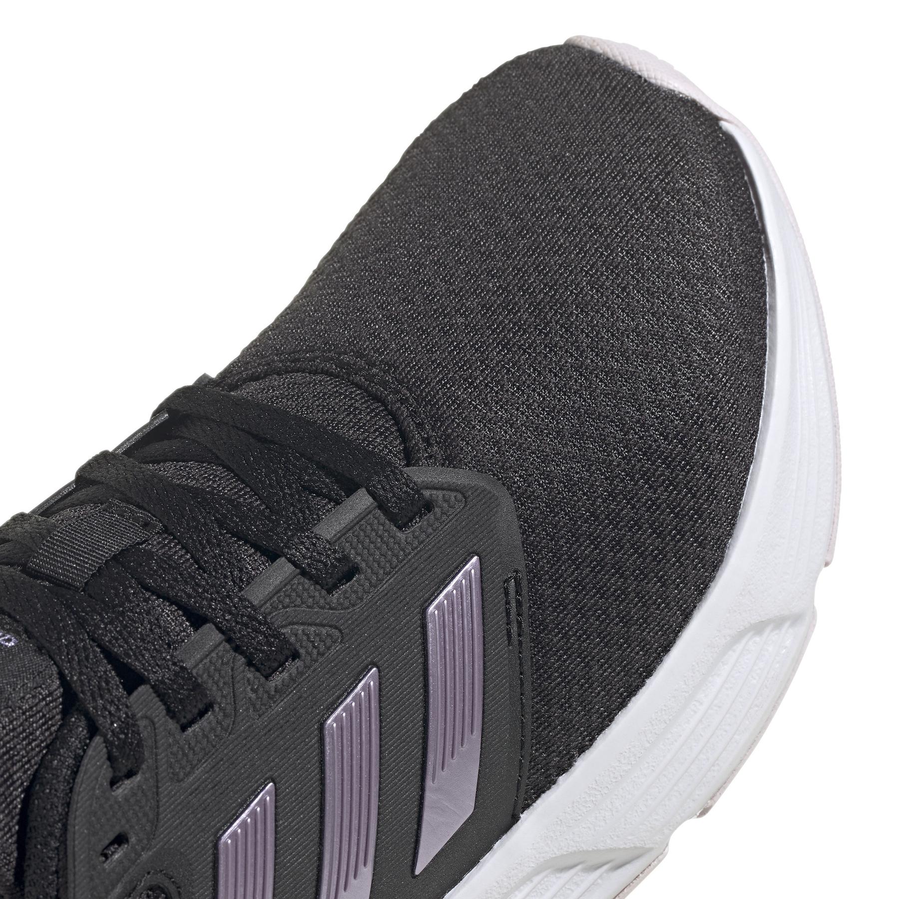 product/a/d/adidas_gw4132_8_footwear_photography_detail_view_1_white_000.jpg