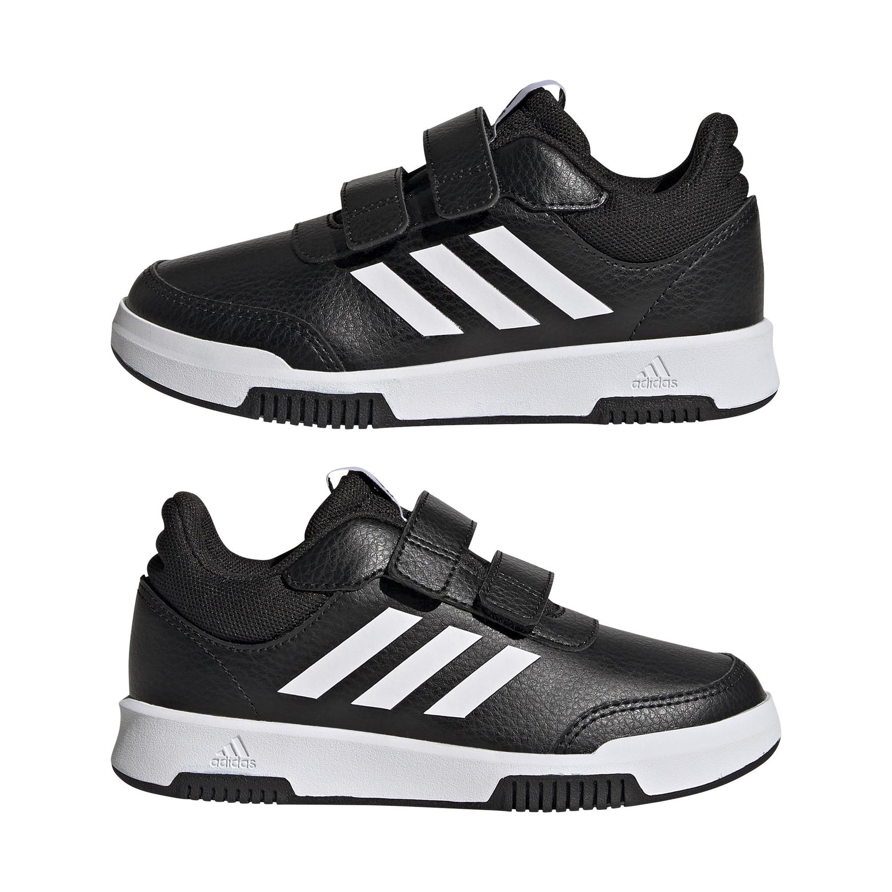 product/a/d/adidas_gw6440_10_footwear_photography_mirrored_pair_view_white_000.jpg