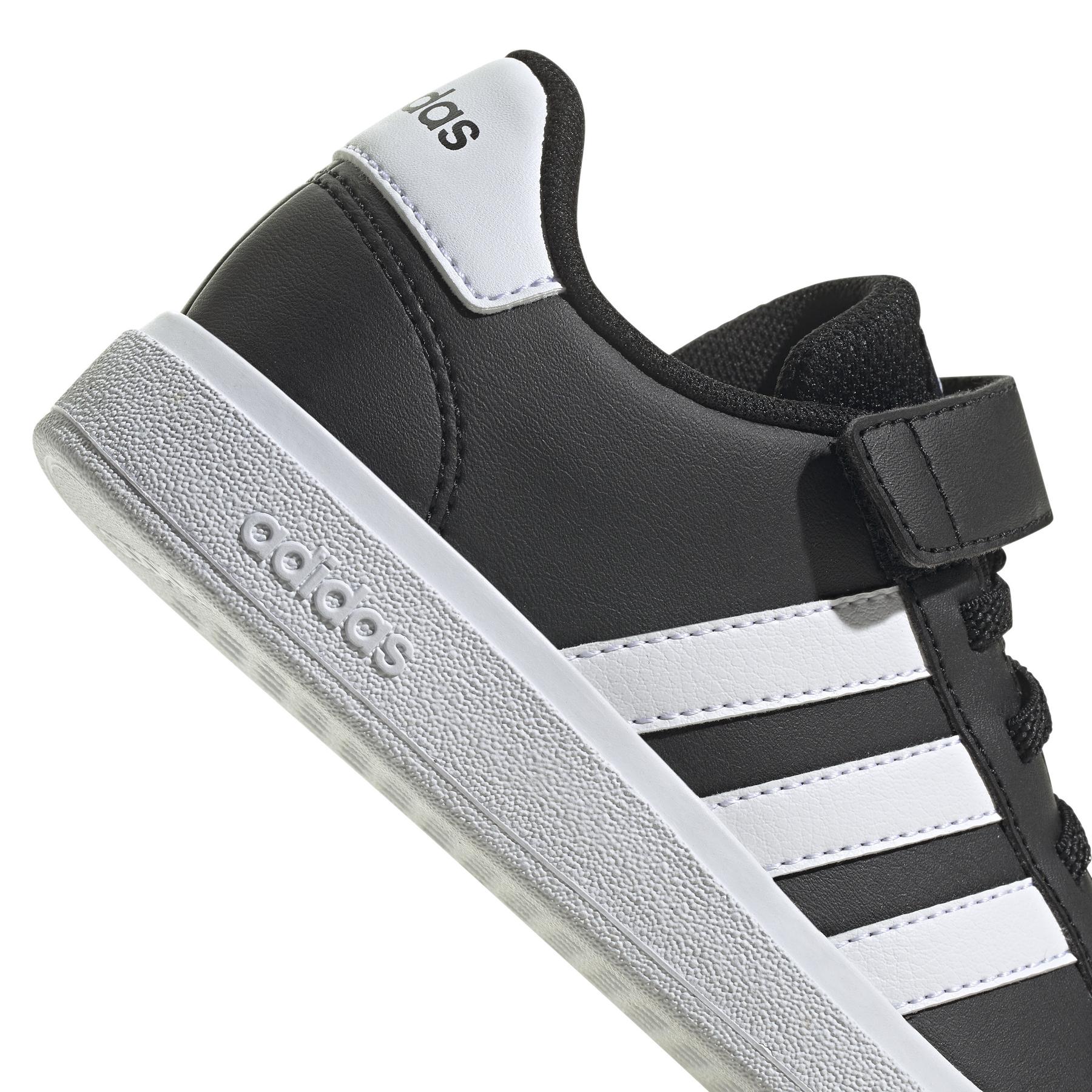 product/a/d/adidas_gw6513_9_footwear_photography_detail_view_2_white_000.jpg