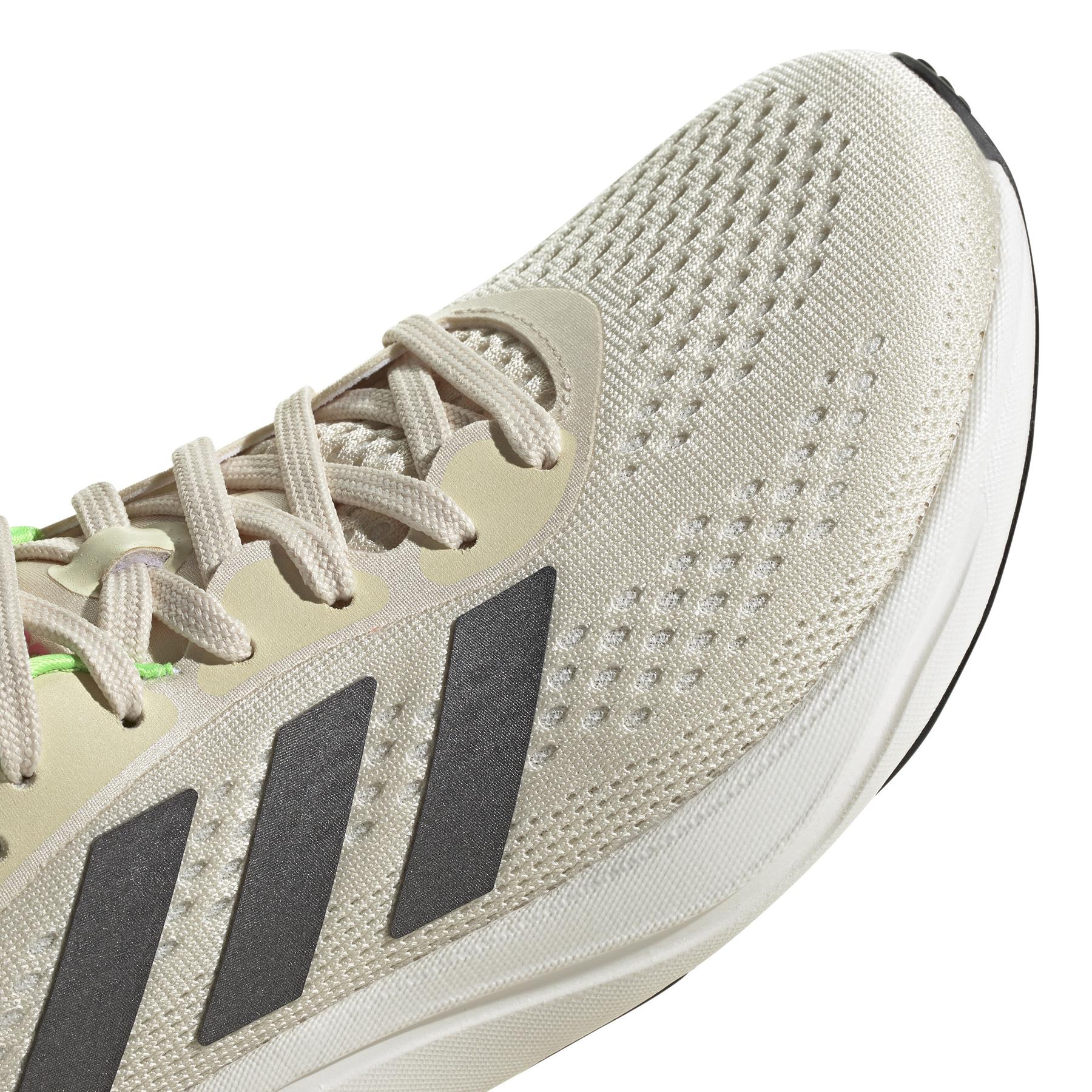 product/a/d/adidas_gw9095_8_footwear_photography_detail_view_1_white_000.jpg