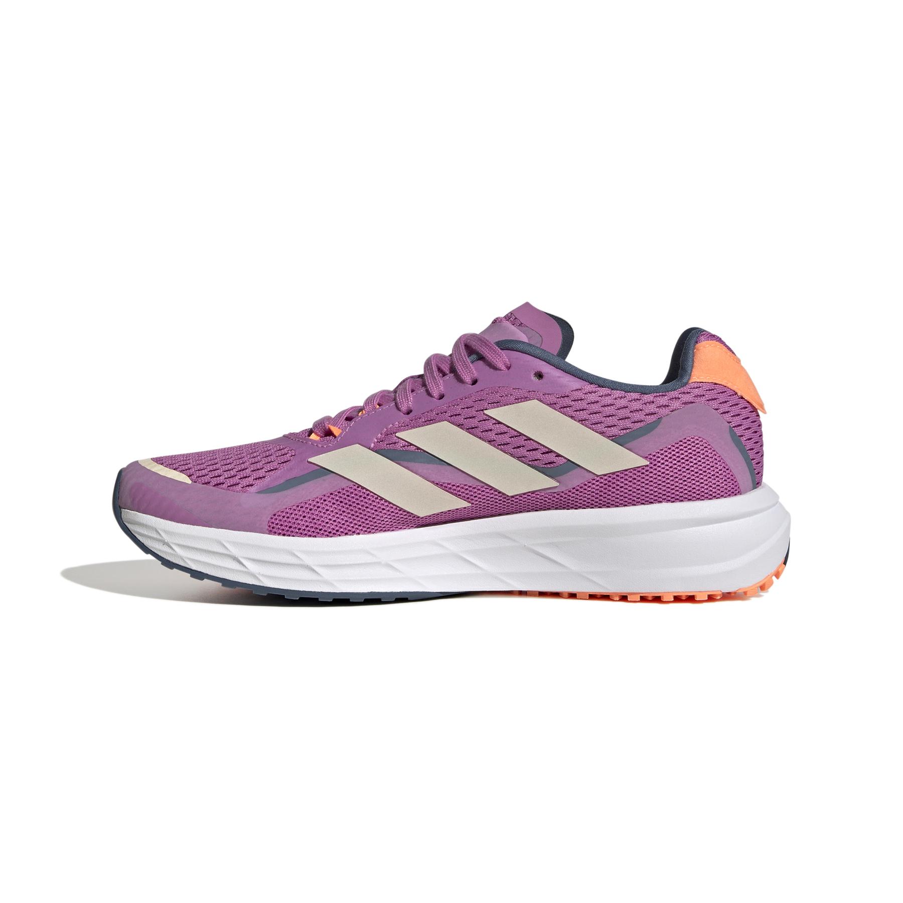 product/a/d/adidas_gx6673_5_footwear_photography_side_medial_center_view_white_000.jpg