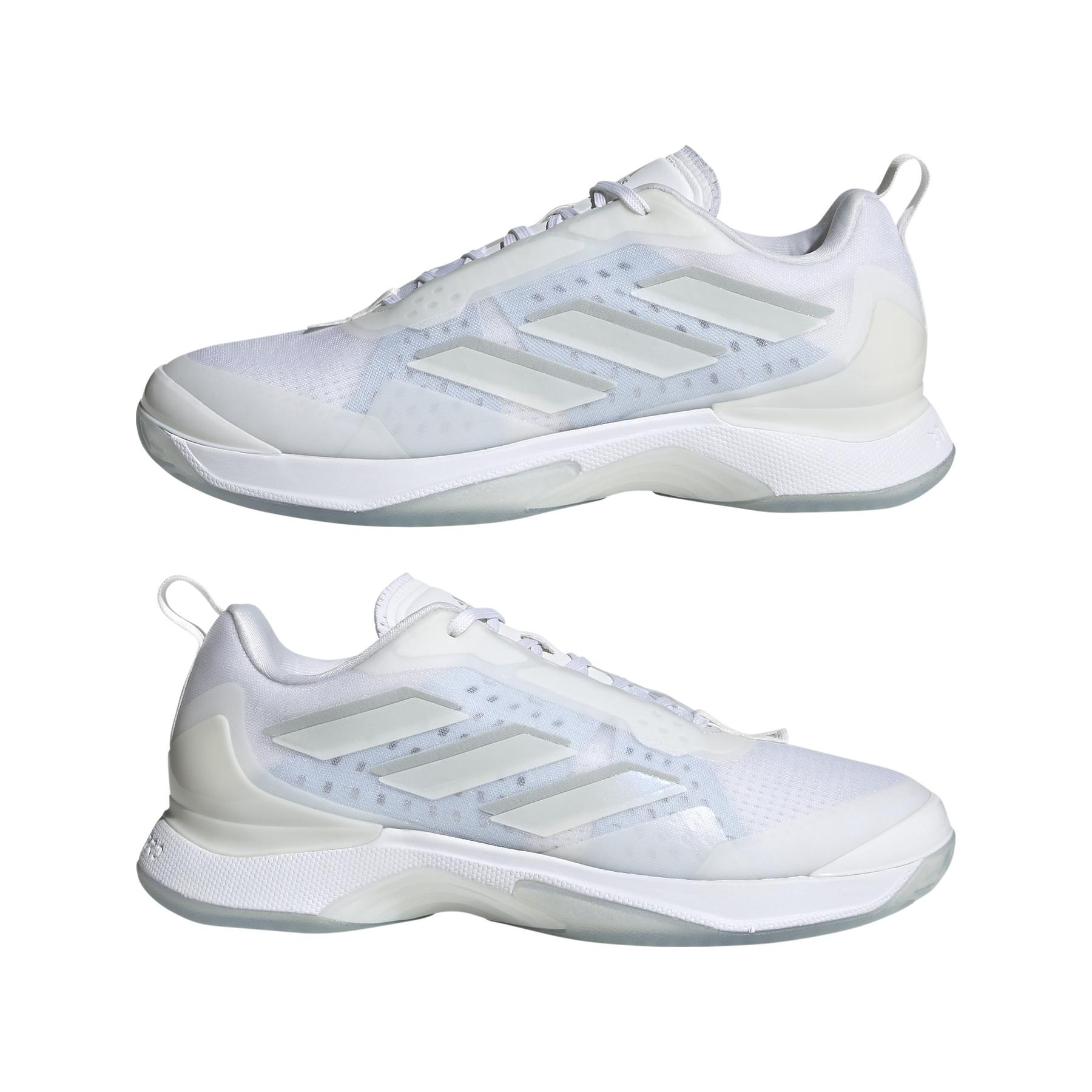 product/a/d/adidas_gx7814_12_footwear_photography_mirrored_pair_view_white.jpg