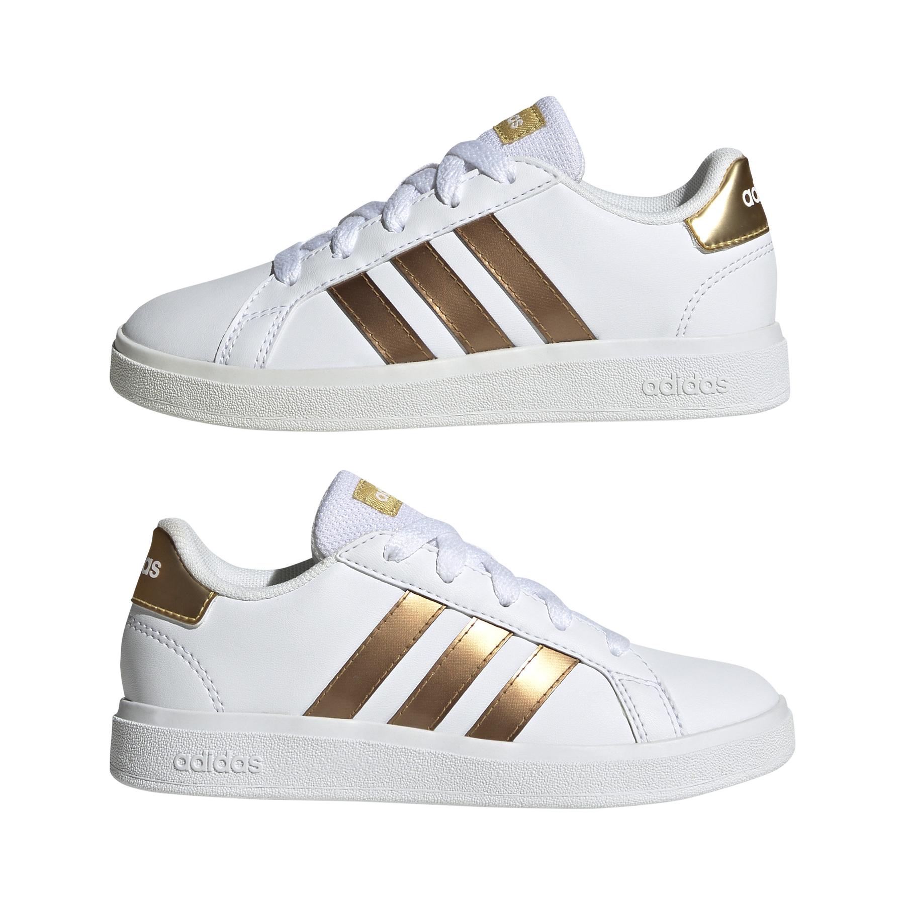 product/a/d/adidas_gy2578_10_footwear_photography_mirrored_pair_view_white_000.jpg