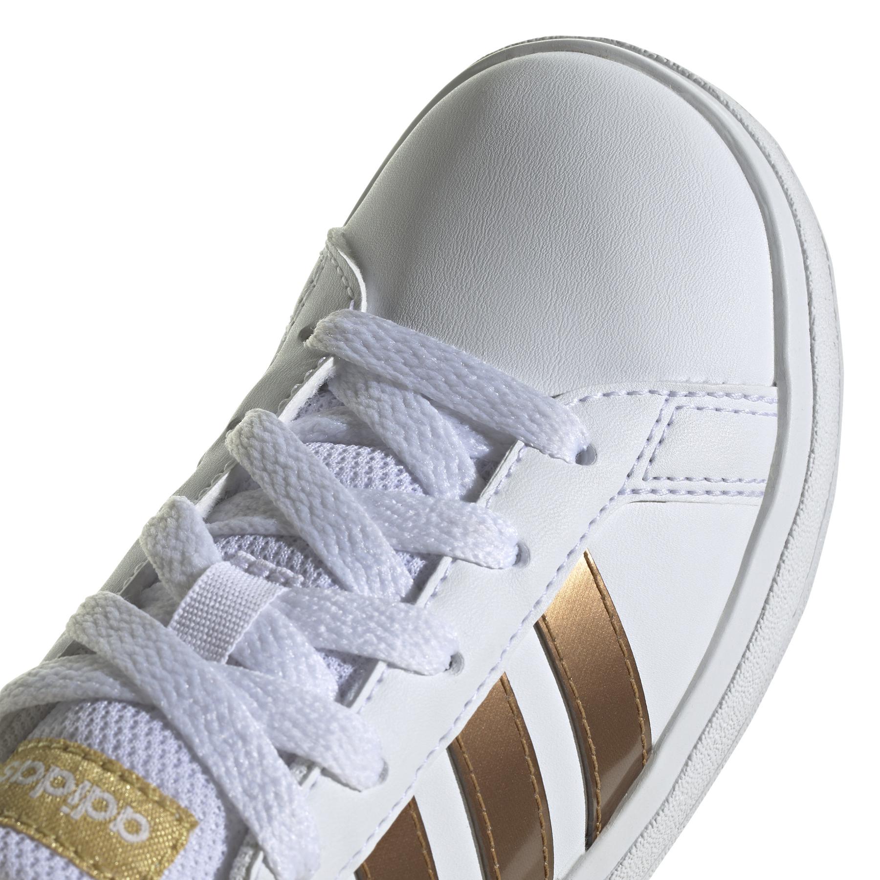 product/a/d/adidas_gy2578_9_footwear_photography_detail_view_2_white_000.jpg