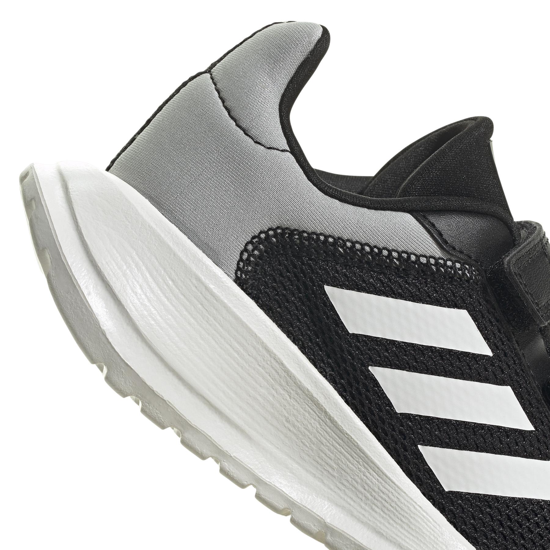 product/a/d/adidas_gz3434_9_footwear_photography_detail_view_2_white_000.jpg