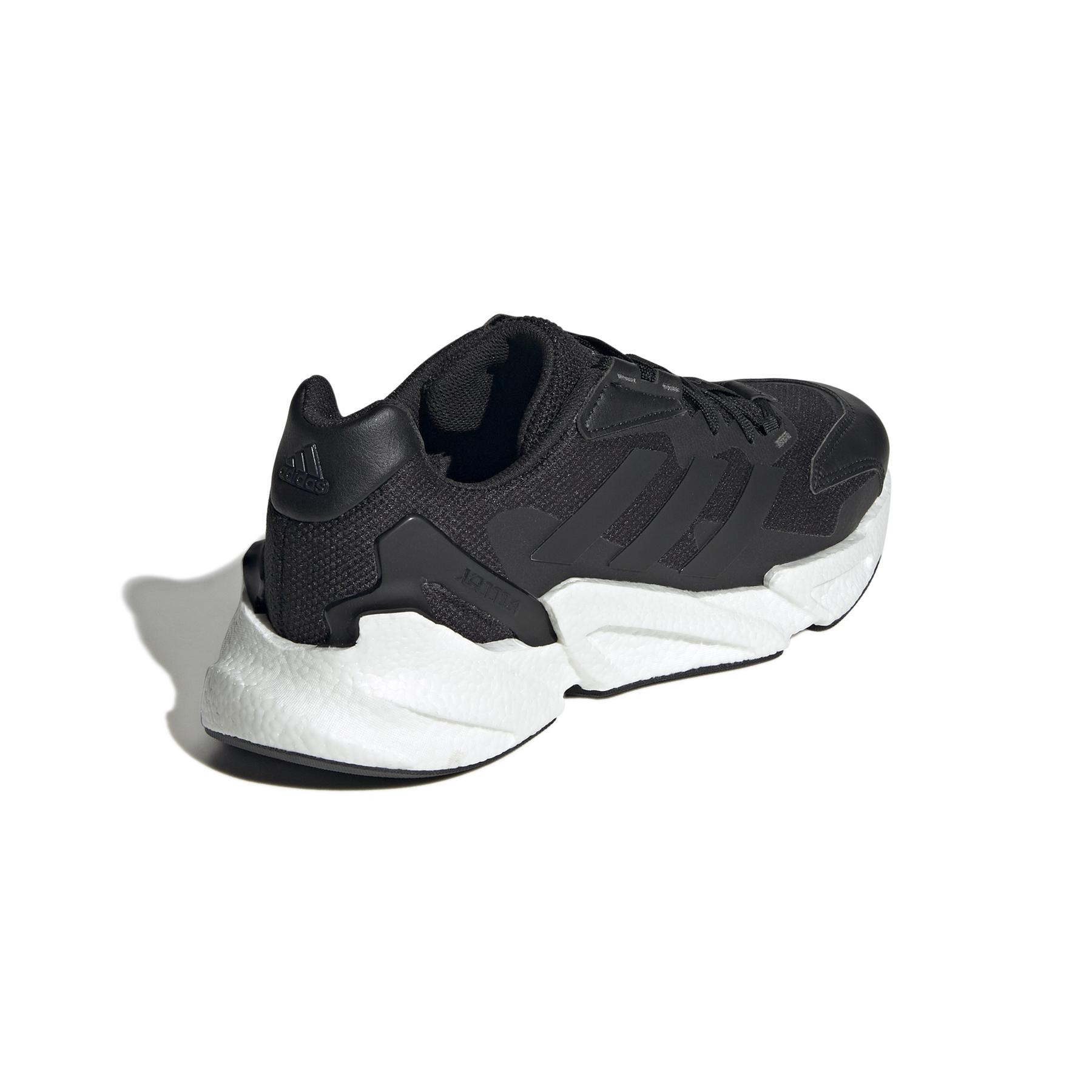 product/a/d/adidas_gz6081_7_footwear_photography_back_lateral_top_view_white_000.jpg